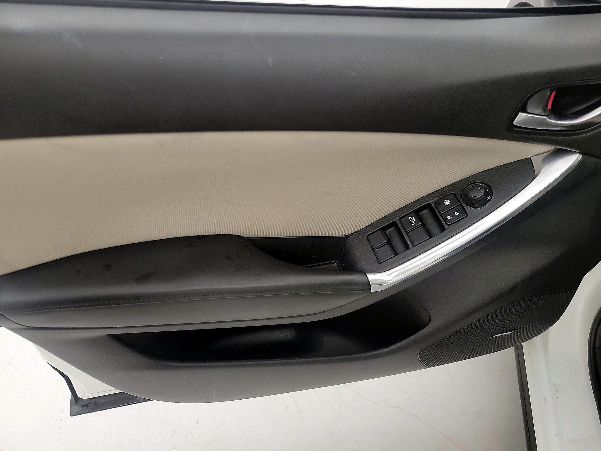 Thumbnail: 2016 Mazda CX-5 - 12