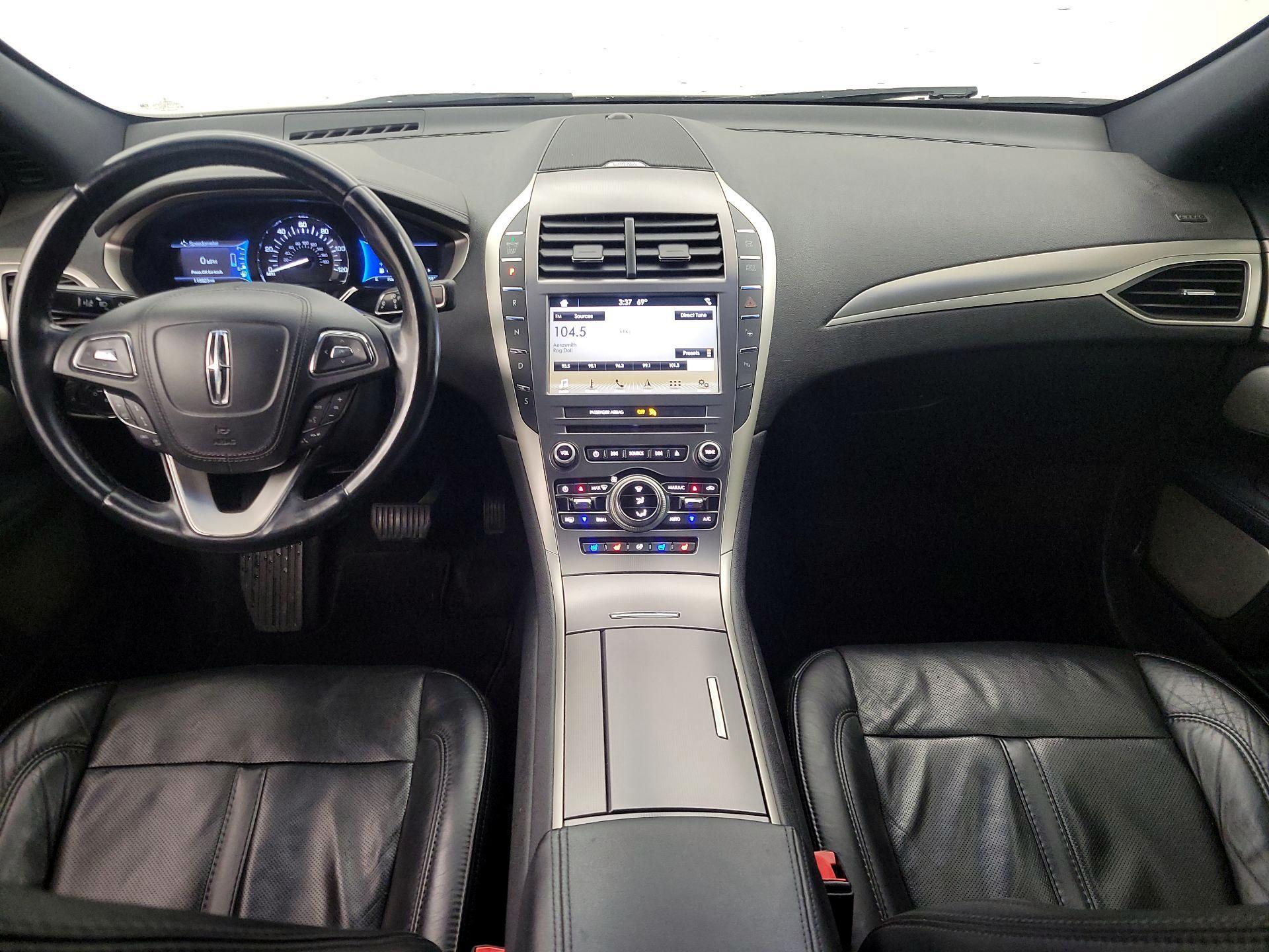 Thumbnail: 2017 Lincoln MKZ - 9