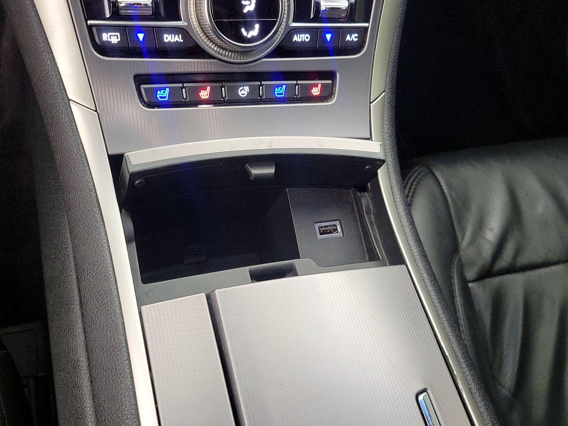 Thumbnail: 2017 Lincoln MKZ - 19