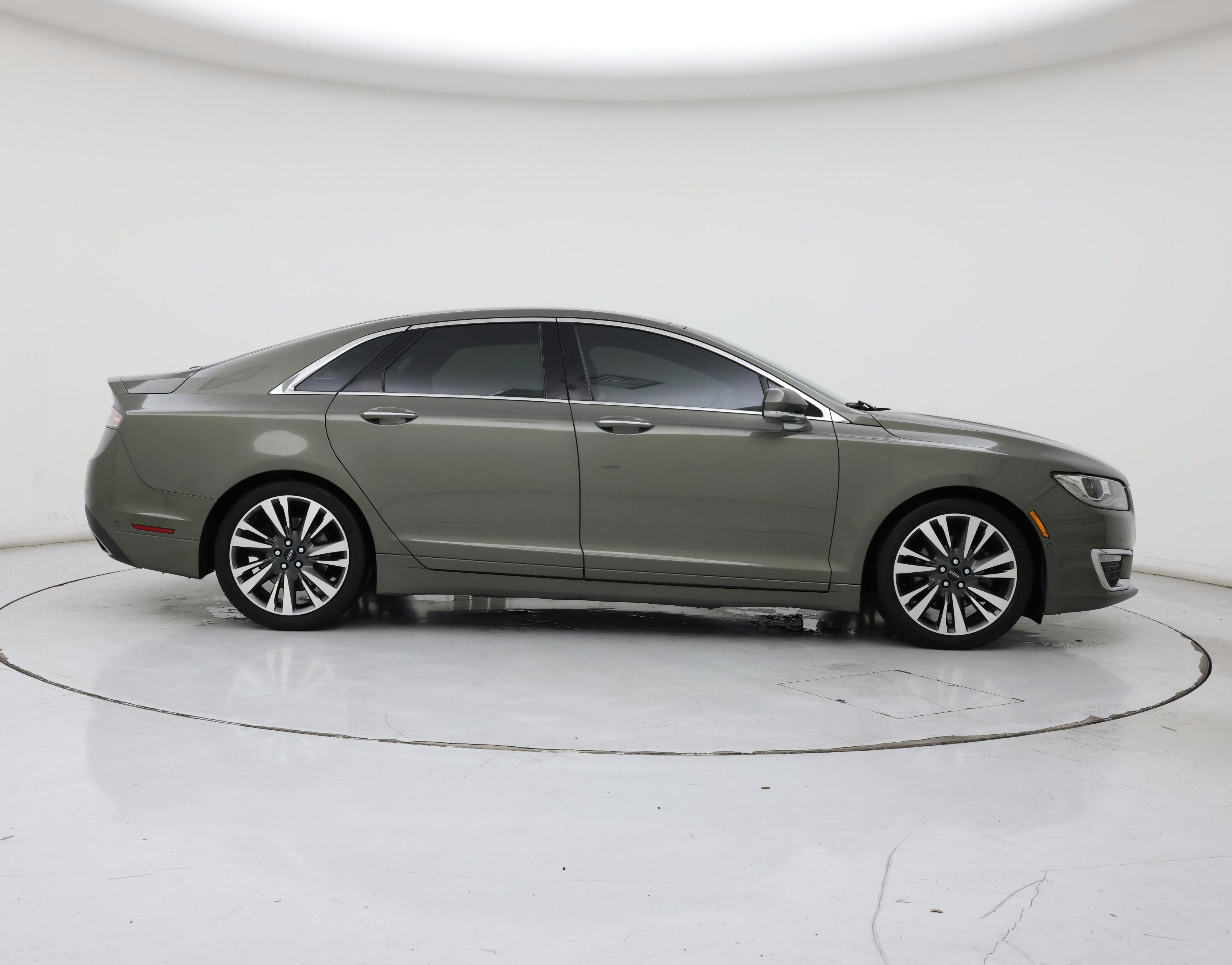 Thumbnail: 2017 Lincoln MKZ - 7