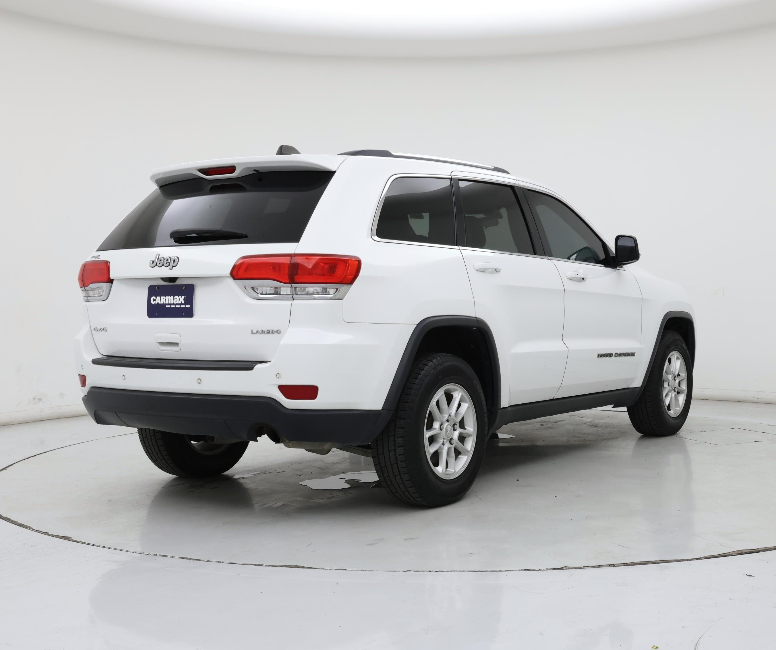 Thumbnail: 2019 Jeep Grand Cherokee - 8