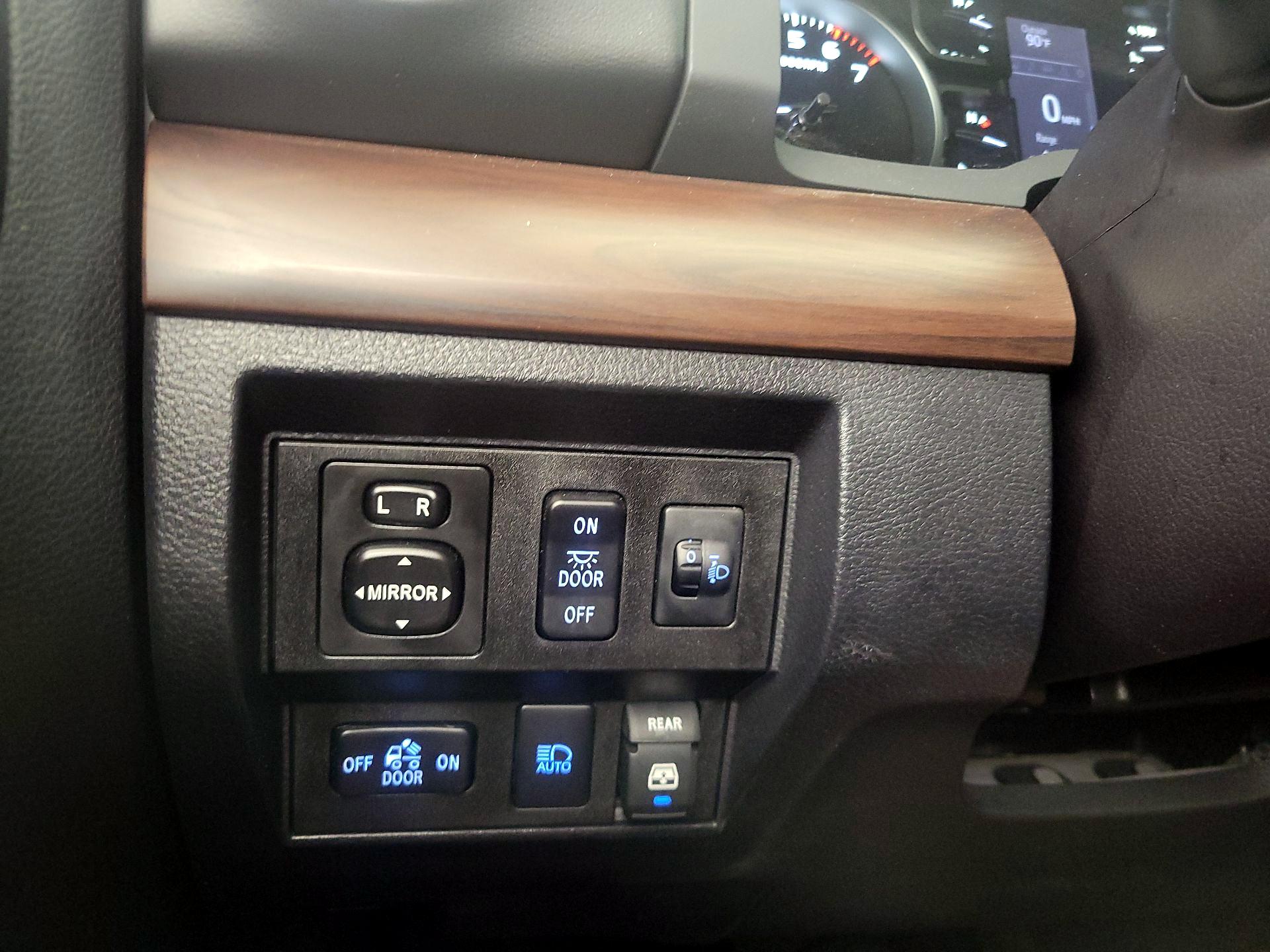 Thumbnail: 2018 Toyota Tundra - 13