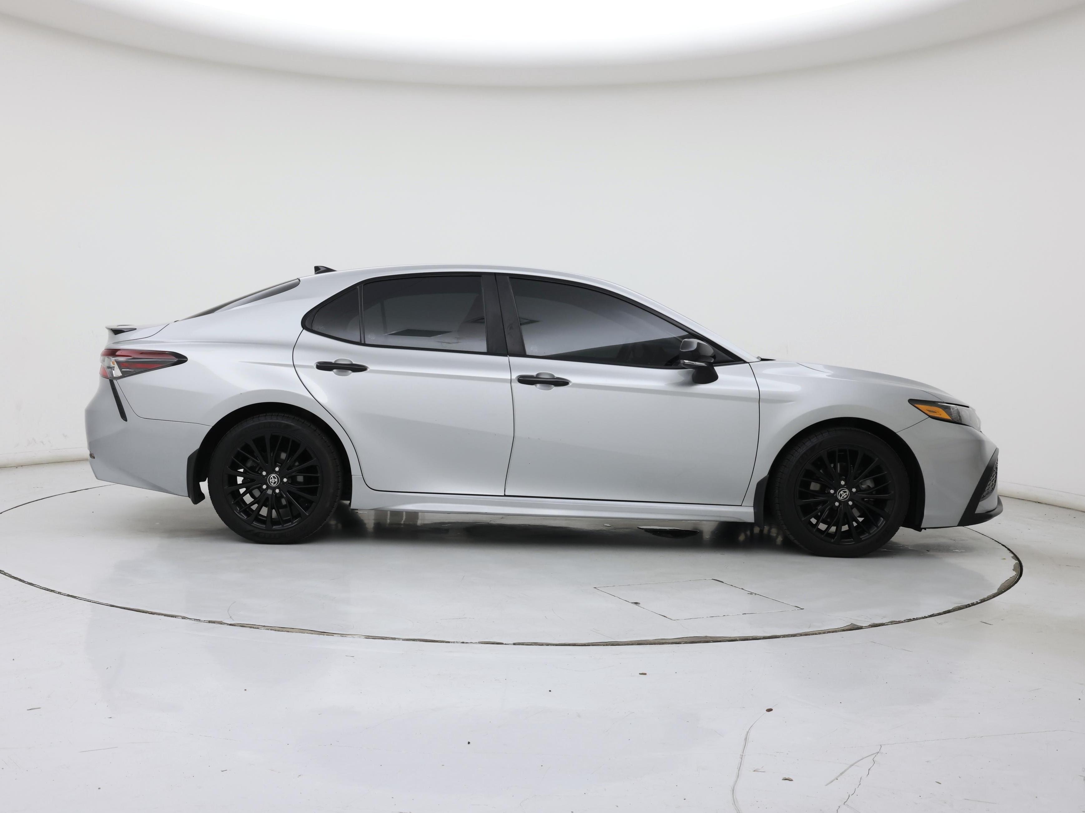 Thumbnail: 2022 Toyota Camry - 7