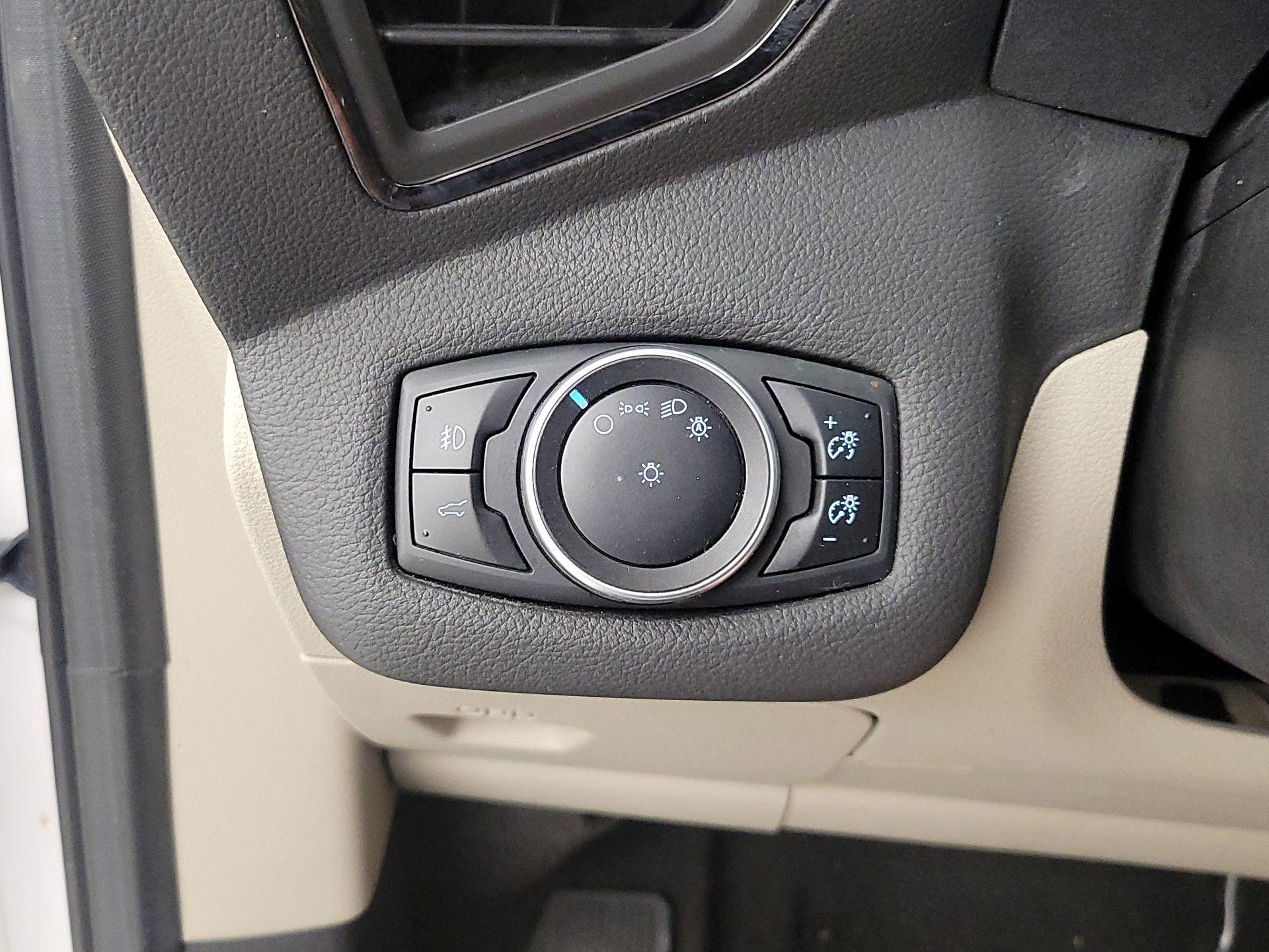 Thumbnail: 2017 Ford Escape - 13