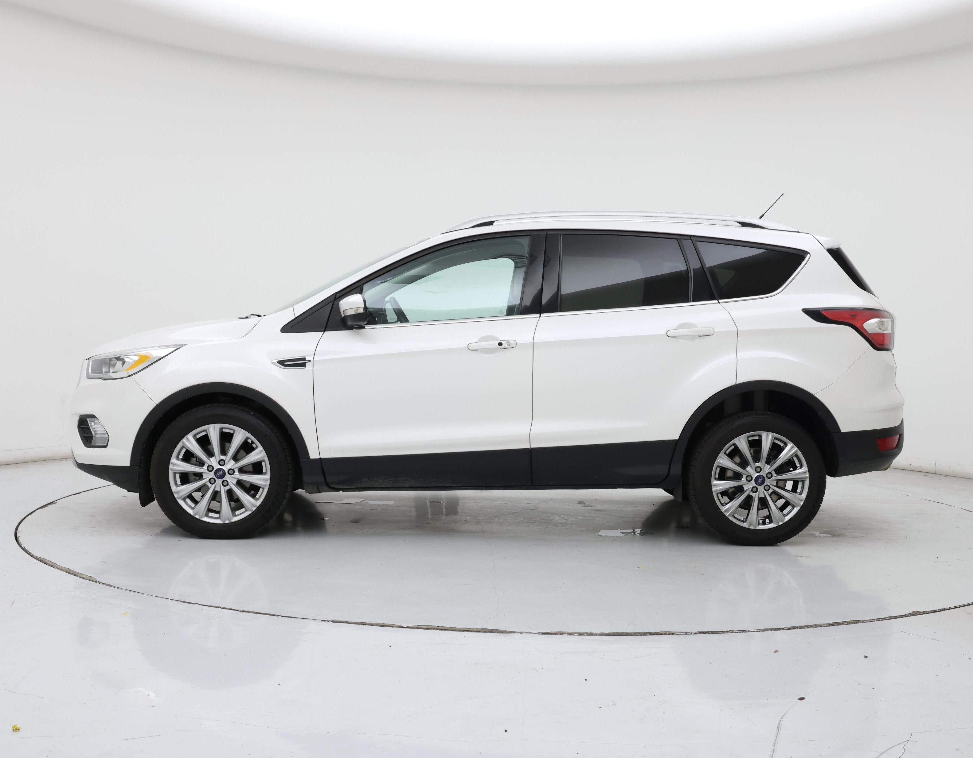 Thumbnail: 2017 Ford Escape - 3