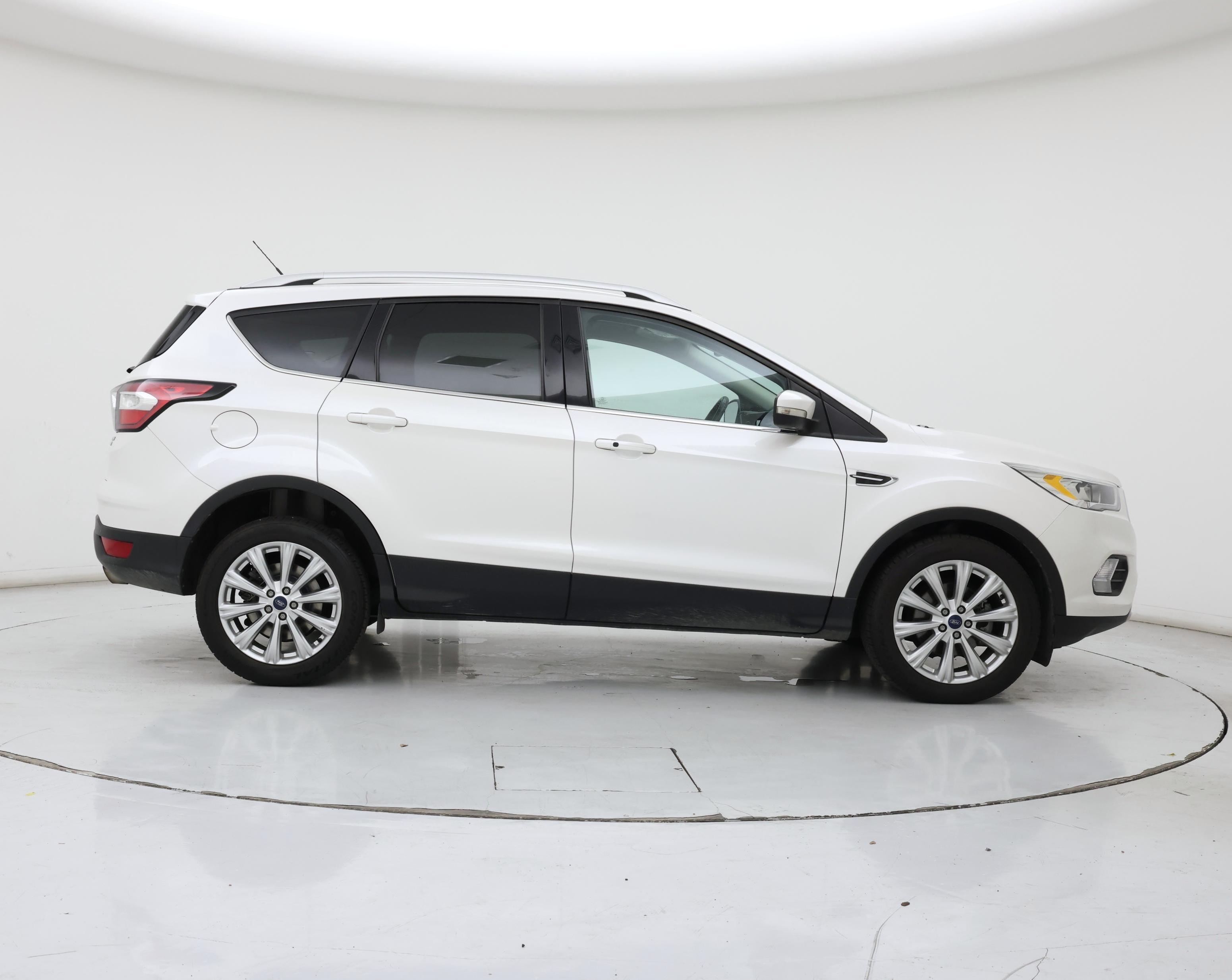 Thumbnail: 2017 Ford Escape - 7