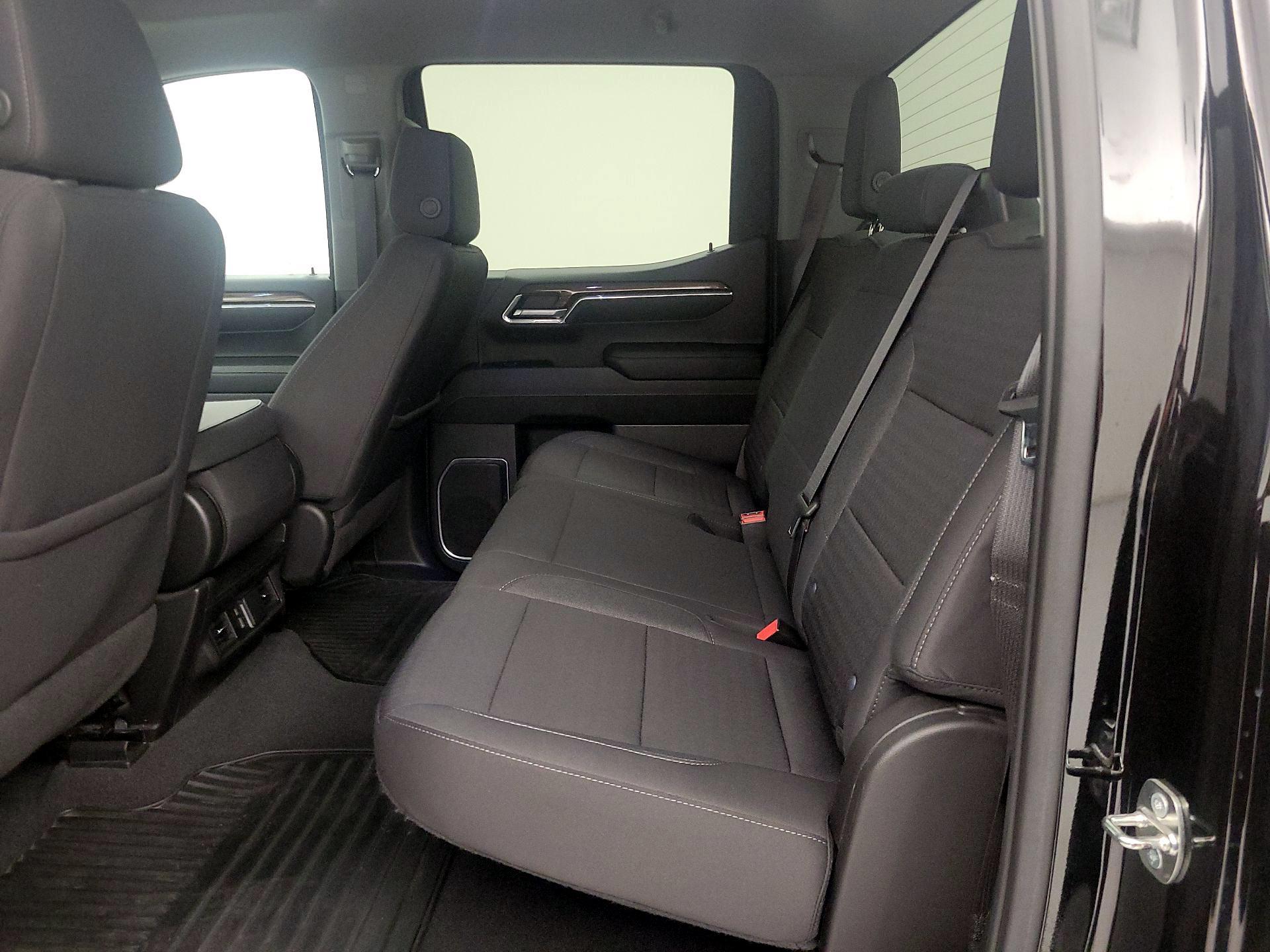 Thumbnail: 2023 Chevrolet Silverado 1500 - 19