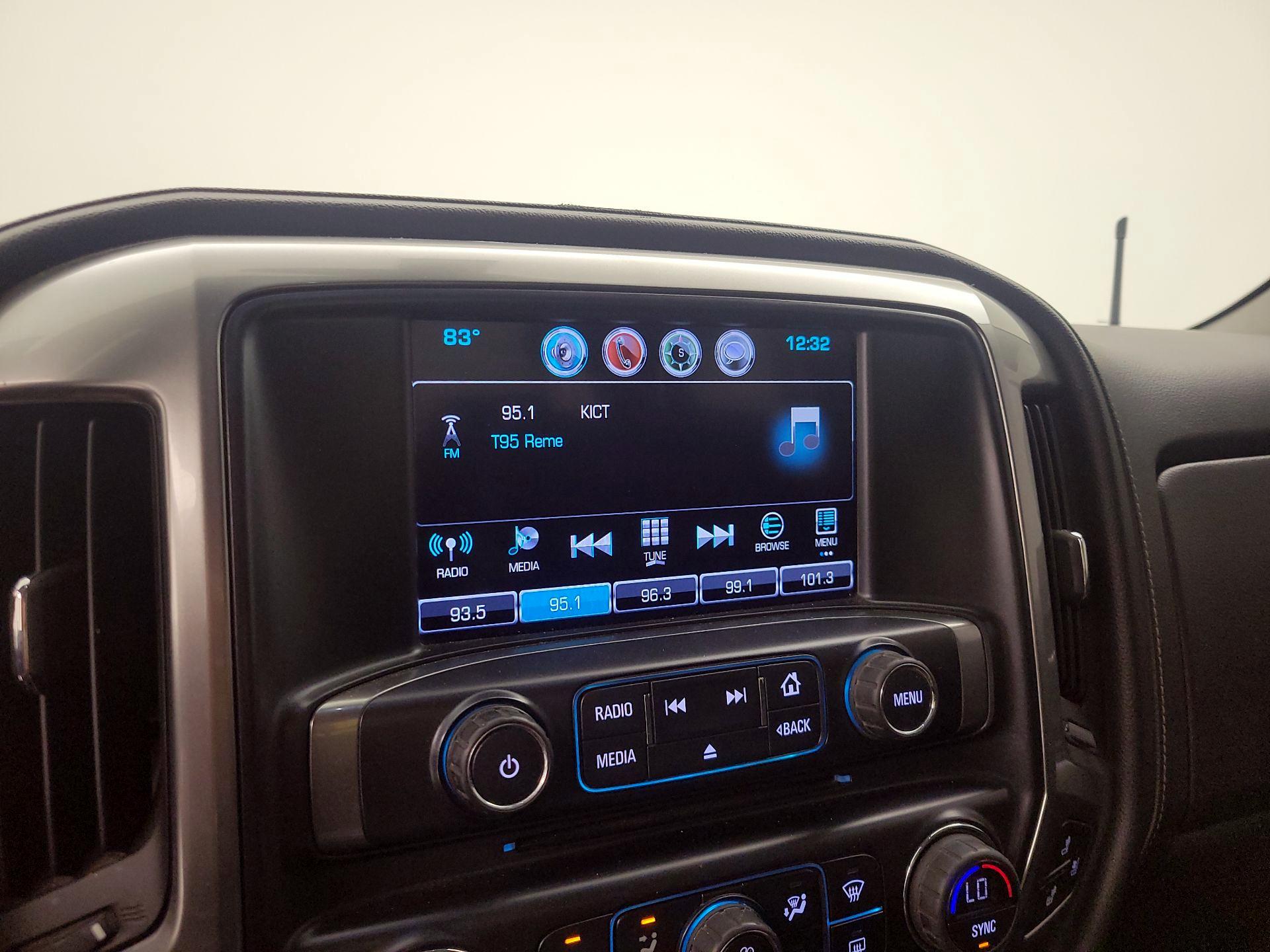 Thumbnail: 2017 Chevrolet Silverado 1500 - 16
