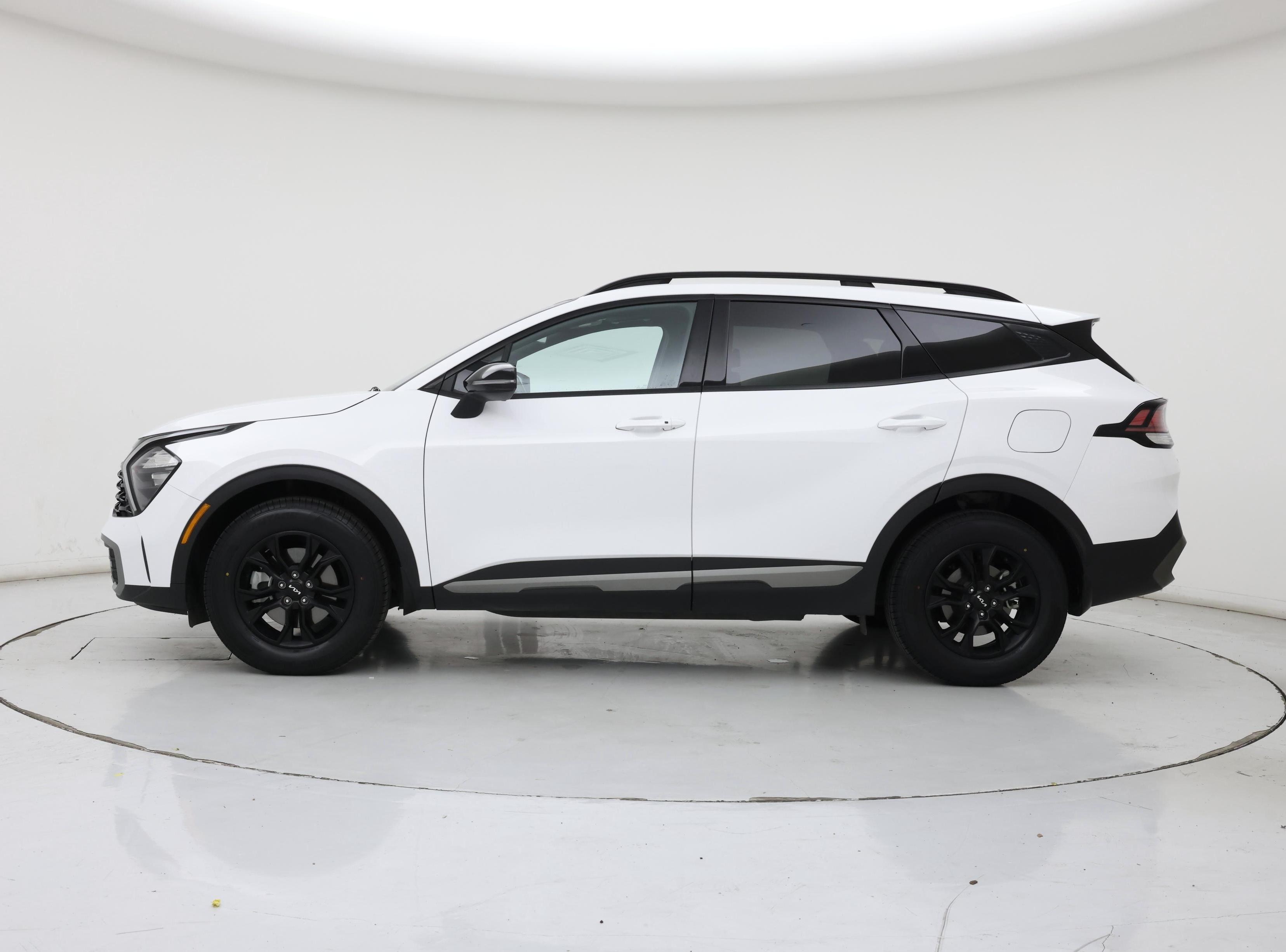 Thumbnail: 2023 Kia Sportage - 3