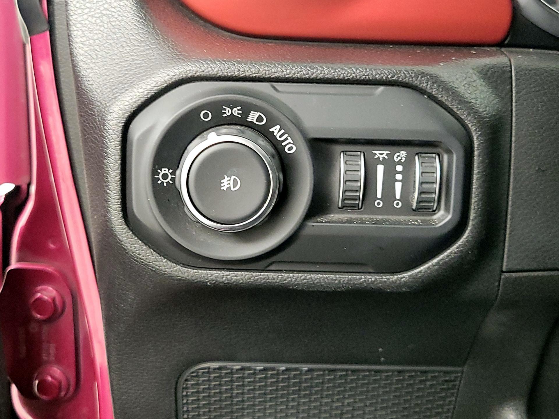 Thumbnail: 2021 Jeep Wrangler - 13