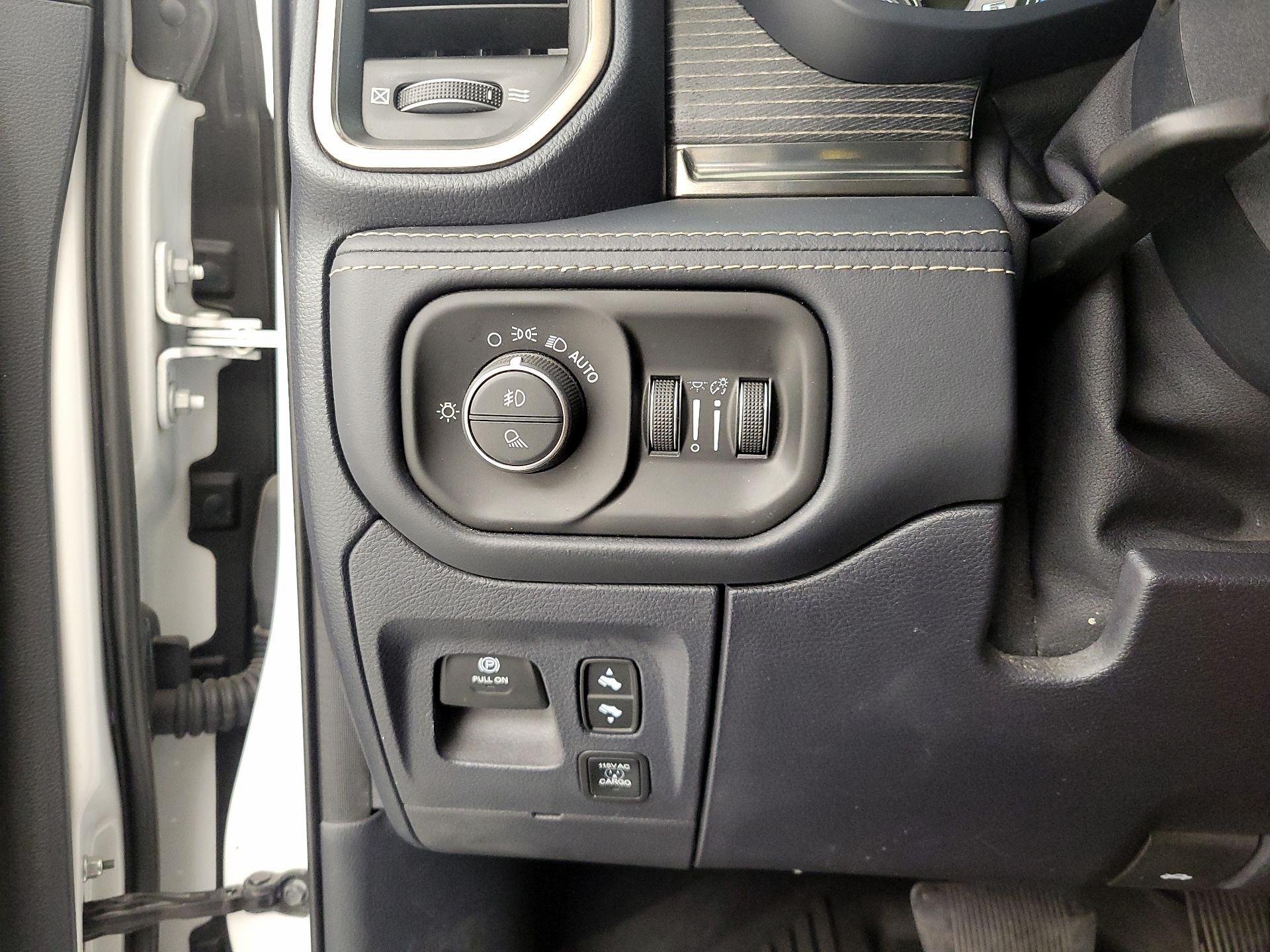 Thumbnail: 2019 RAM 1500 - 13