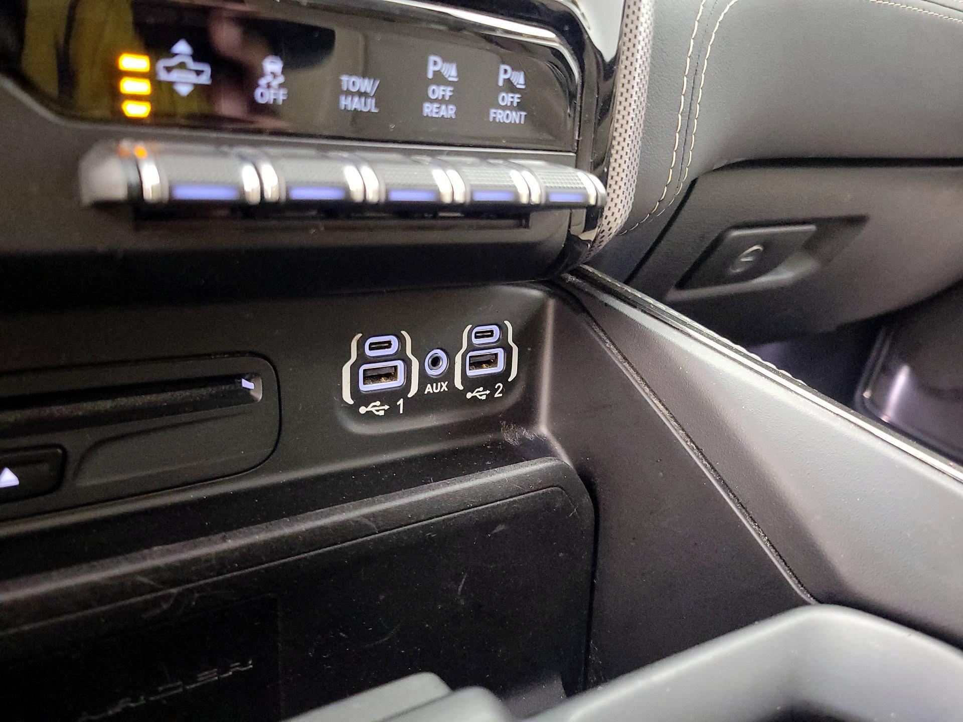 Thumbnail: 2019 RAM 1500 - 19