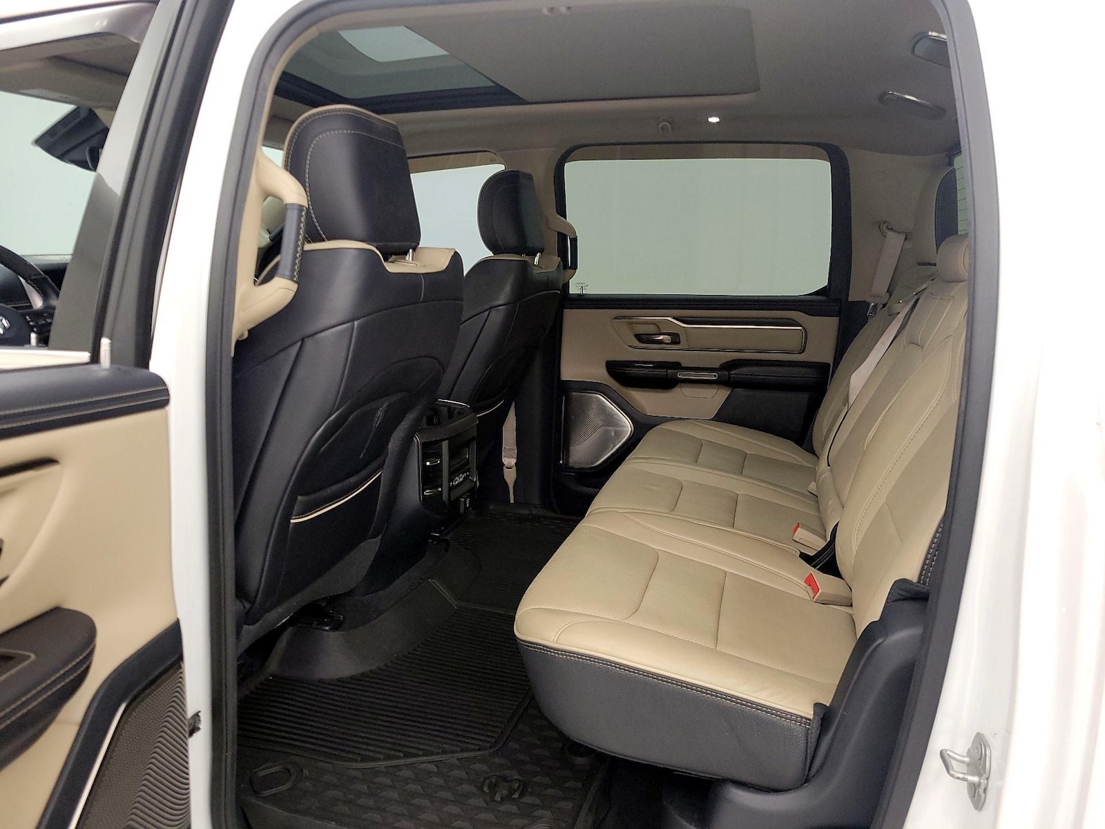 Rear A/C Seat(s)