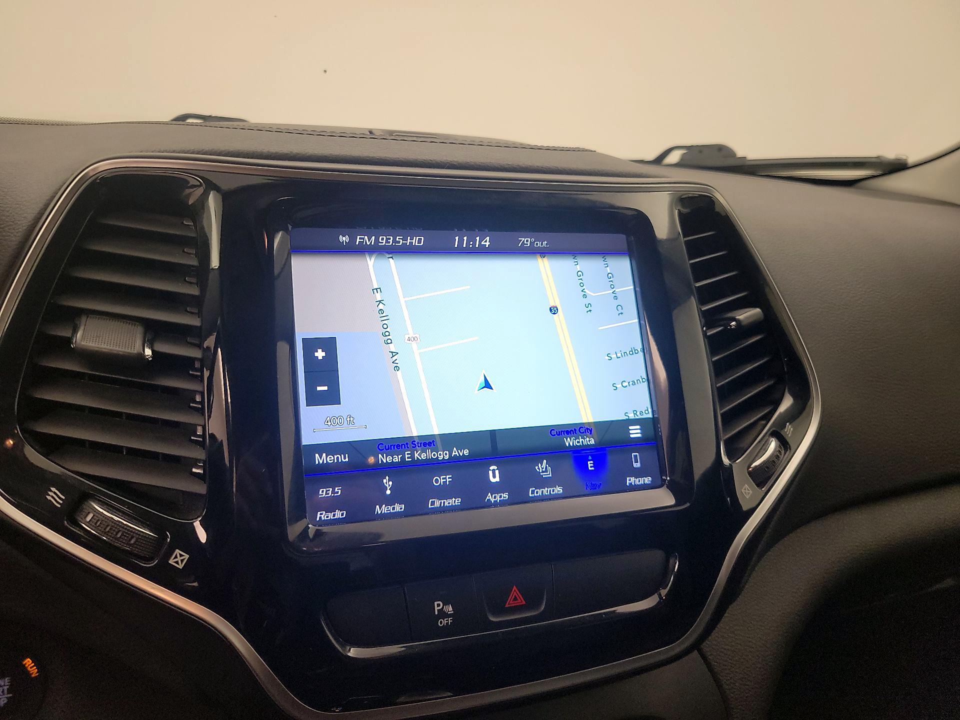 Thumbnail: 2019 Jeep Cherokee - 14