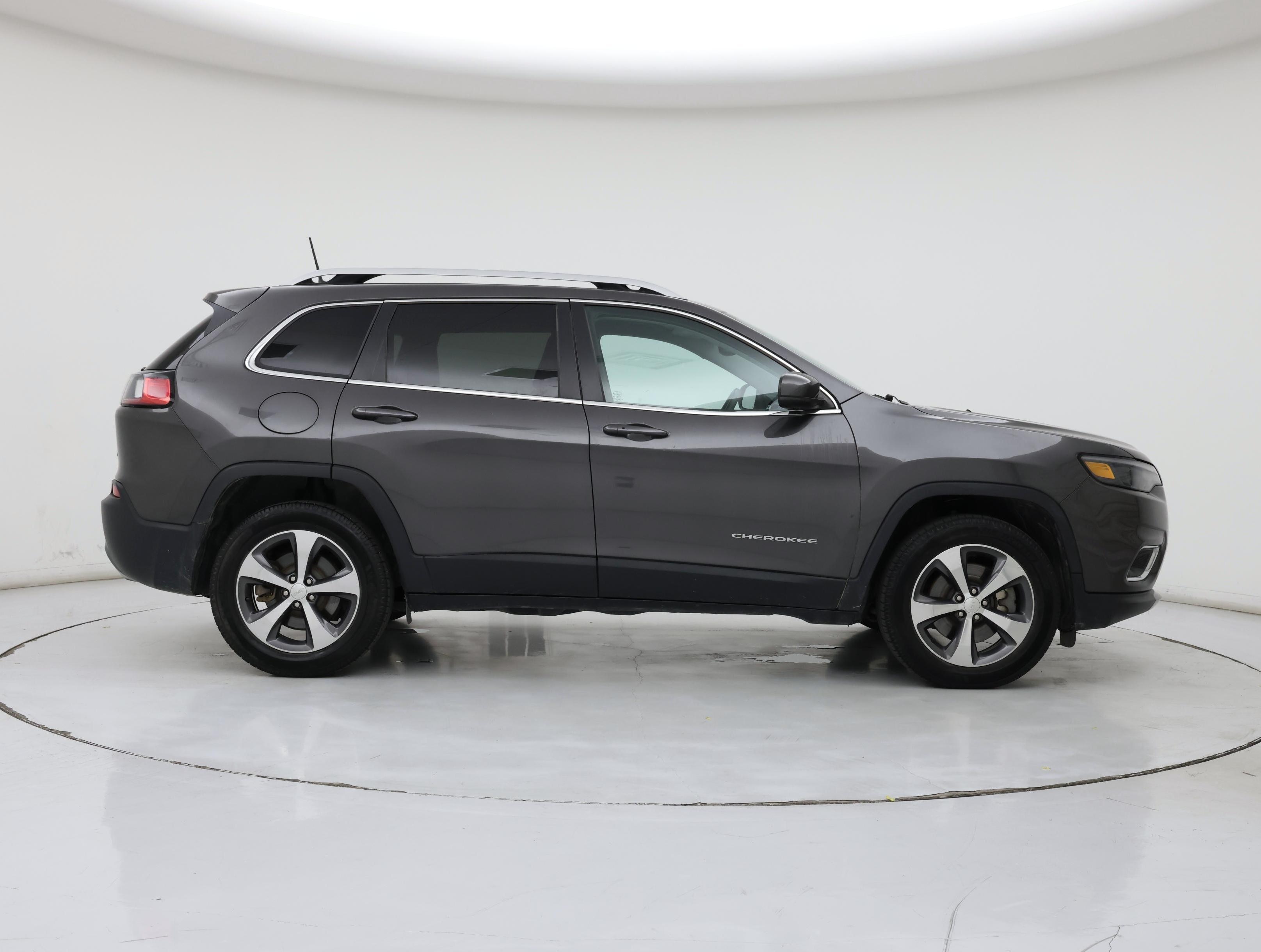 Thumbnail: 2019 Jeep Cherokee - 7