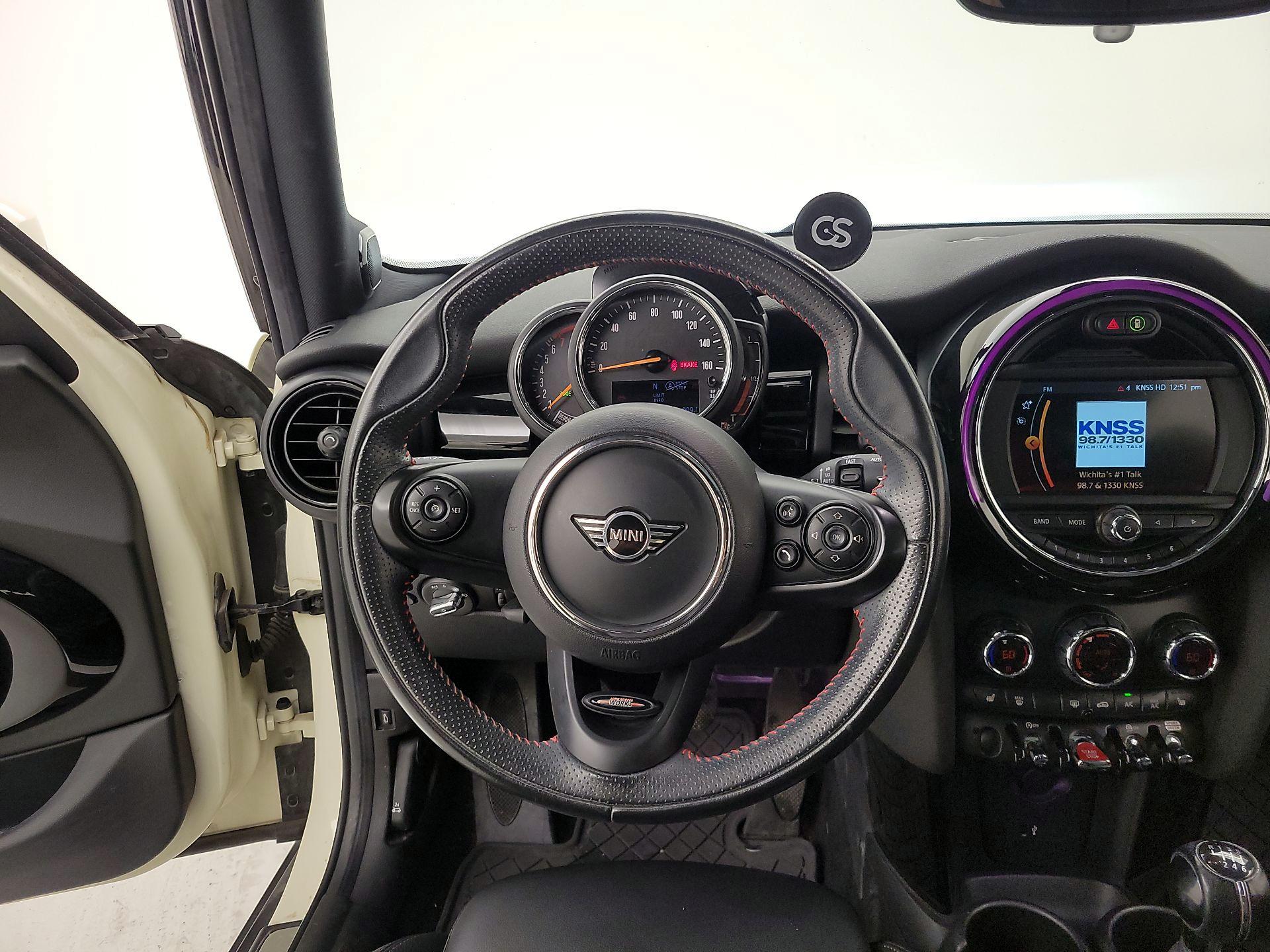 Thumbnail: 2021 MINI Cooper Hardtop - 10