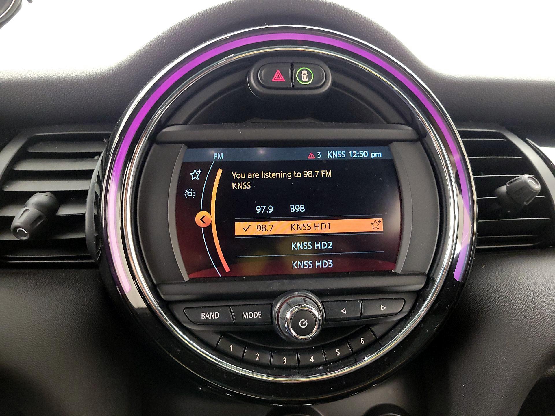 Thumbnail: 2021 MINI Cooper Hardtop - 14
