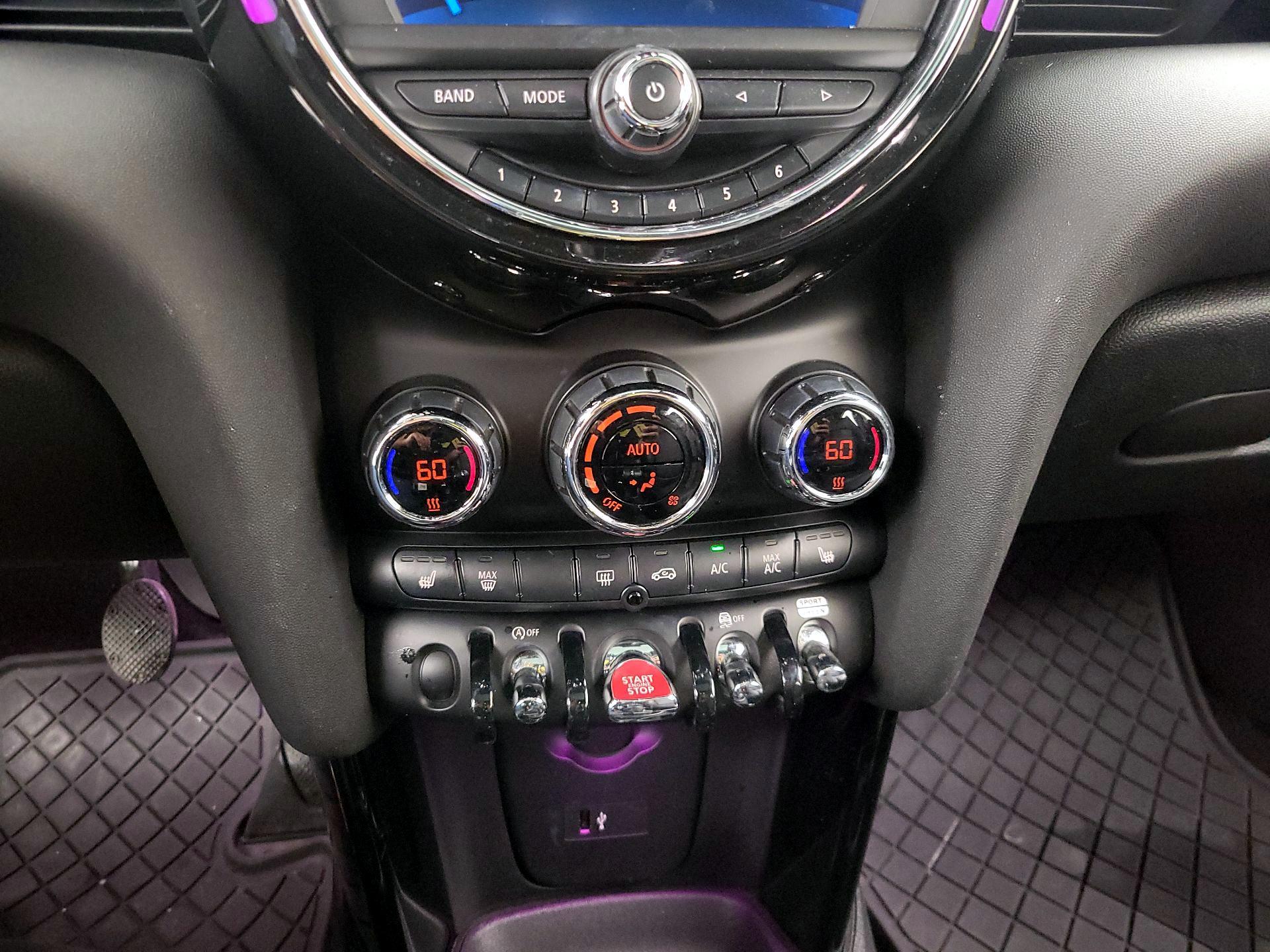 Thumbnail: 2021 MINI Cooper Hardtop - 15