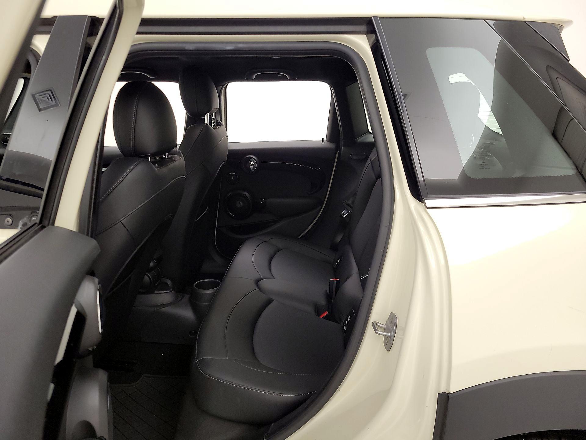 Thumbnail: 2021 MINI Cooper Hardtop - 18