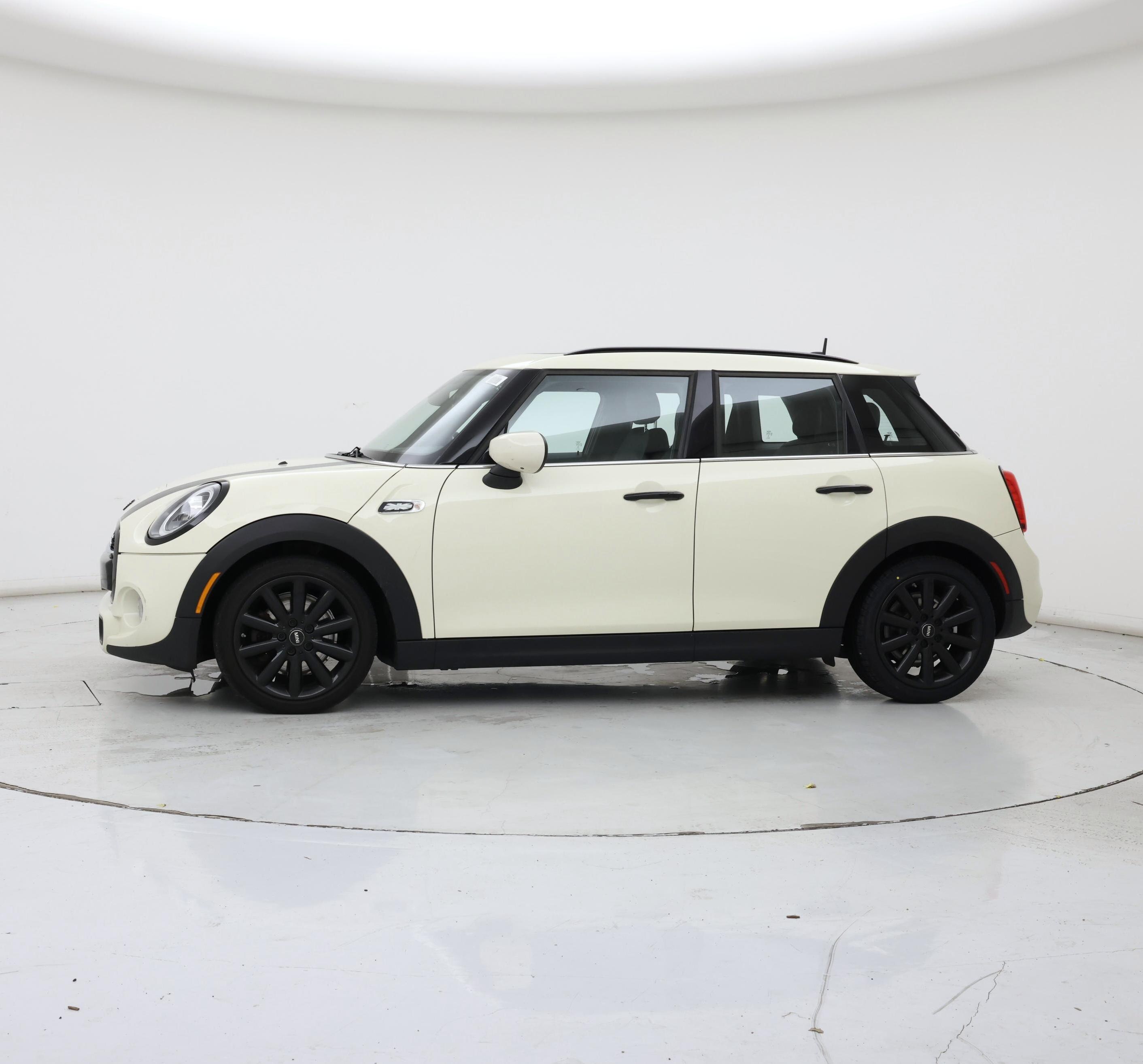 Thumbnail: 2021 MINI Cooper Hardtop - 3