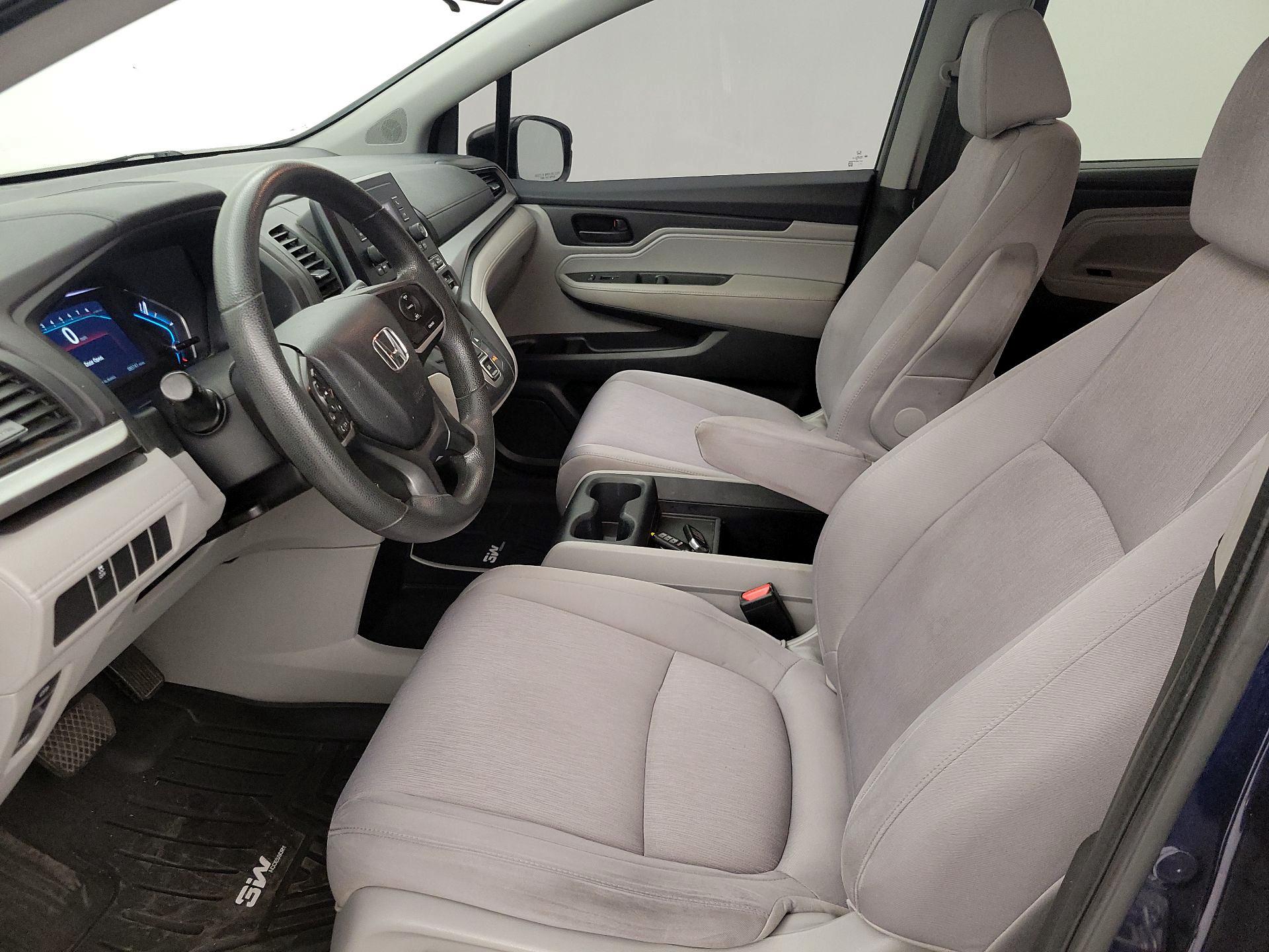 Thumbnail: 2018 Honda Odyssey - 11