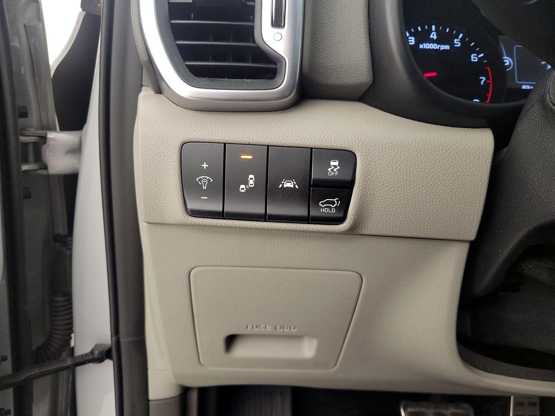 Thumbnail: 2019 Kia Sportage - 13