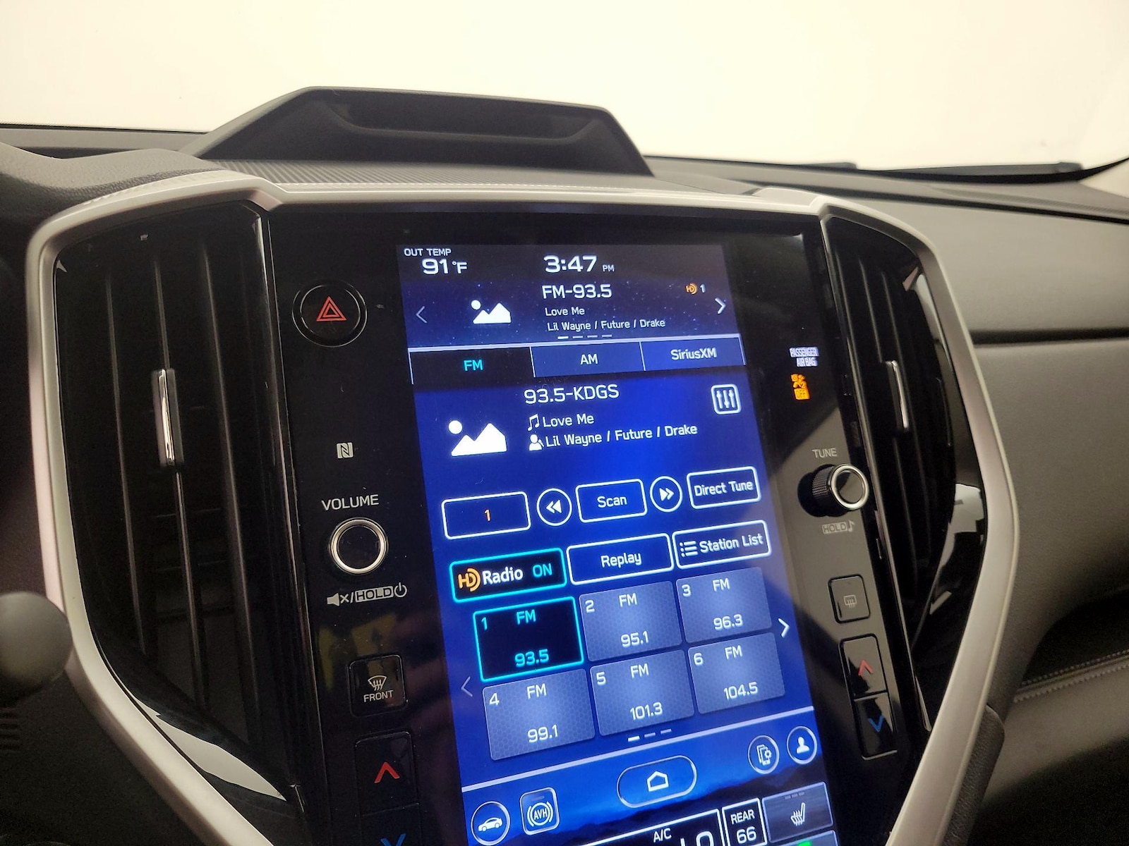 2023 Subaru Ascent Limited - Photo 16