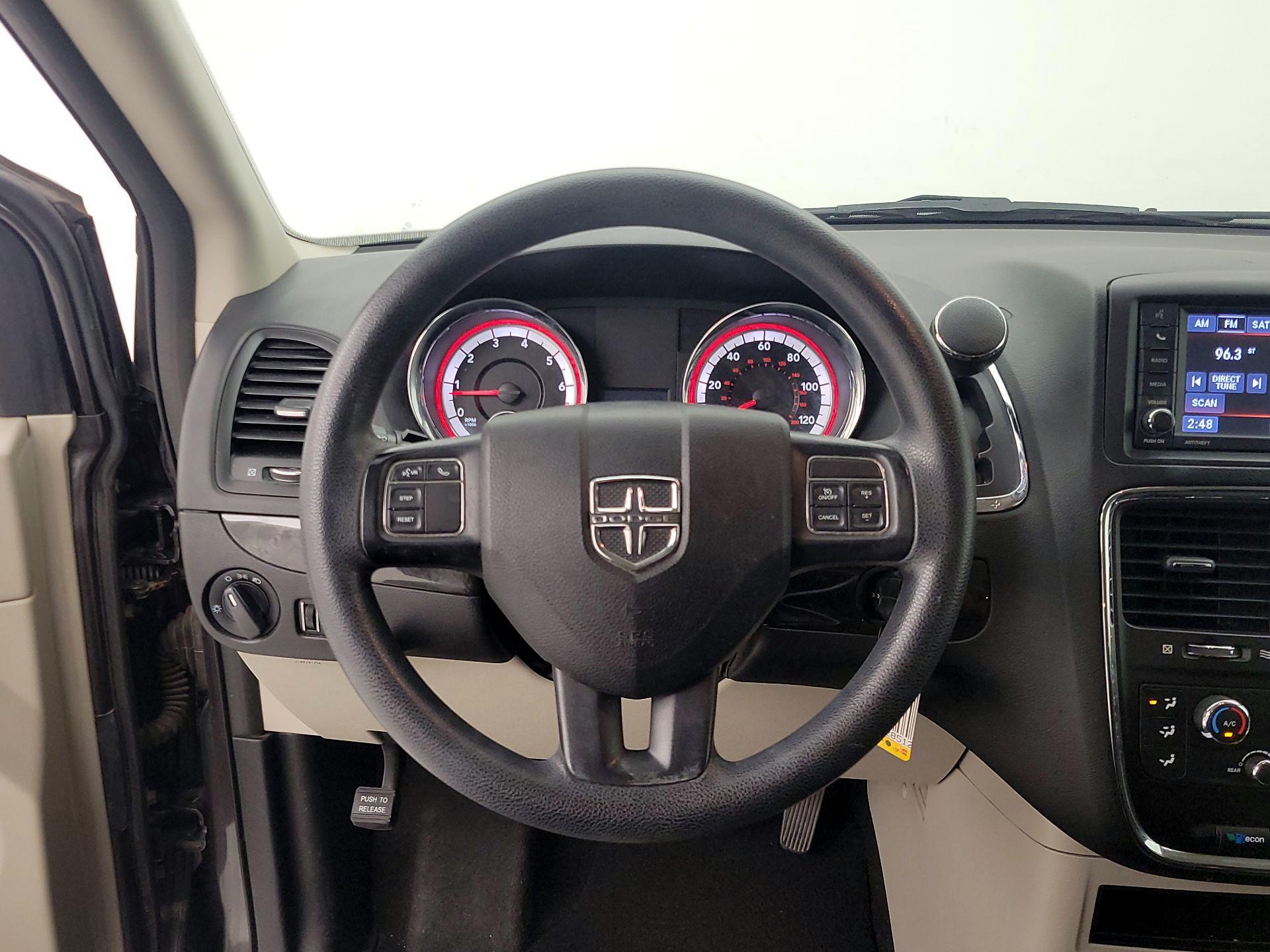 Thumbnail: 2018 Dodge Grand Caravan - 10