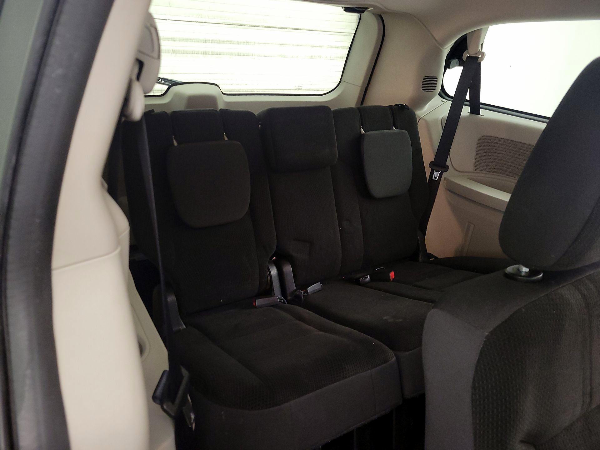 Thumbnail: 2018 Dodge Grand Caravan - 19