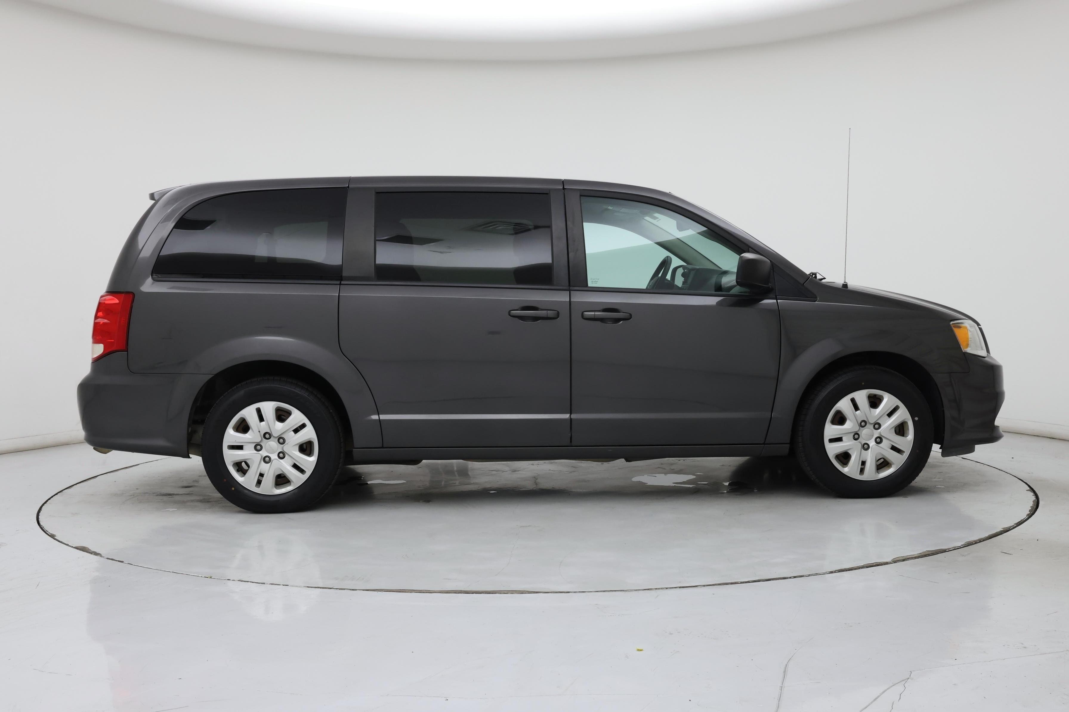 Thumbnail: 2018 Dodge Grand Caravan - 7