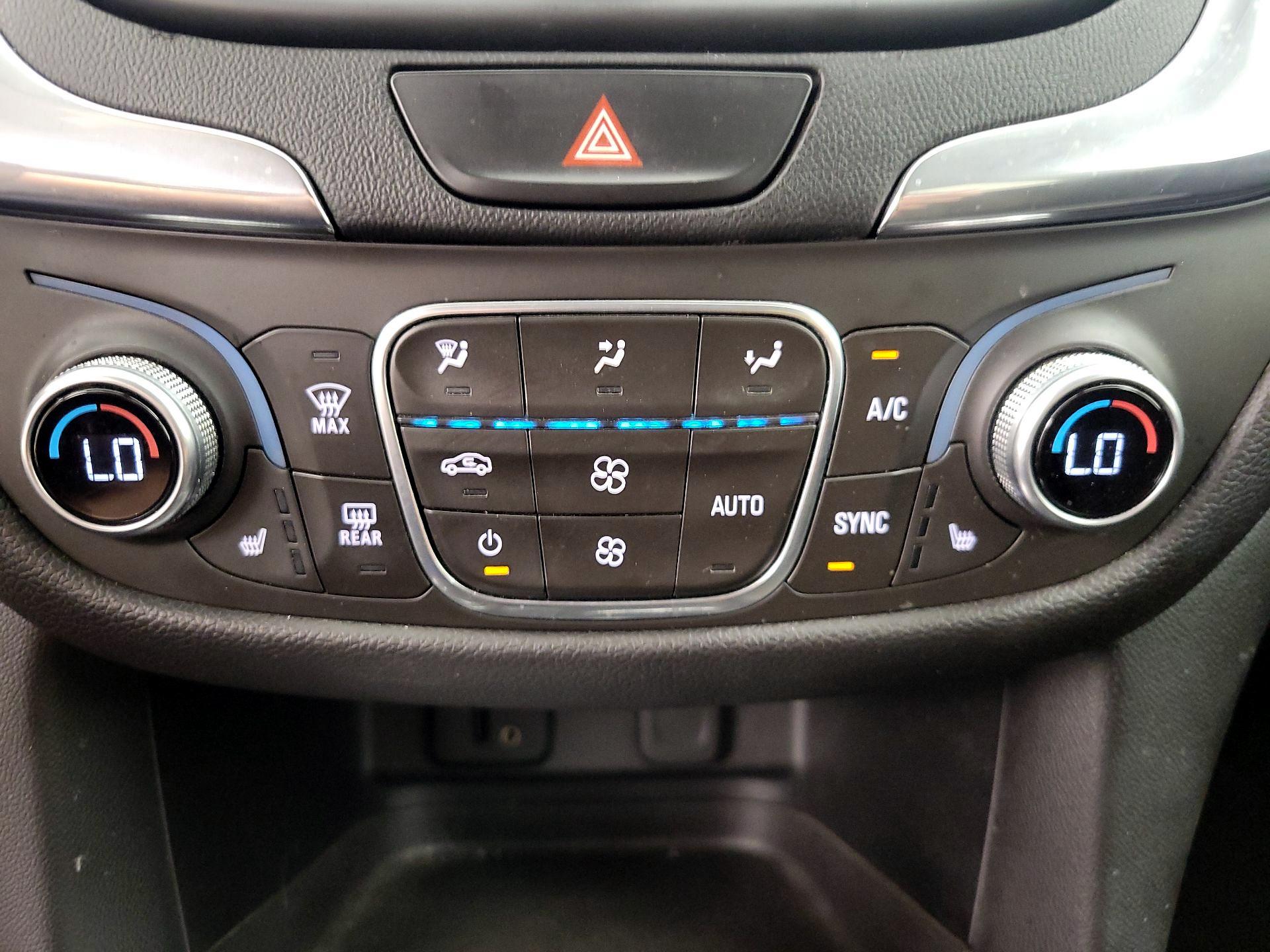 Thumbnail: 2018 Chevrolet Equinox - 16