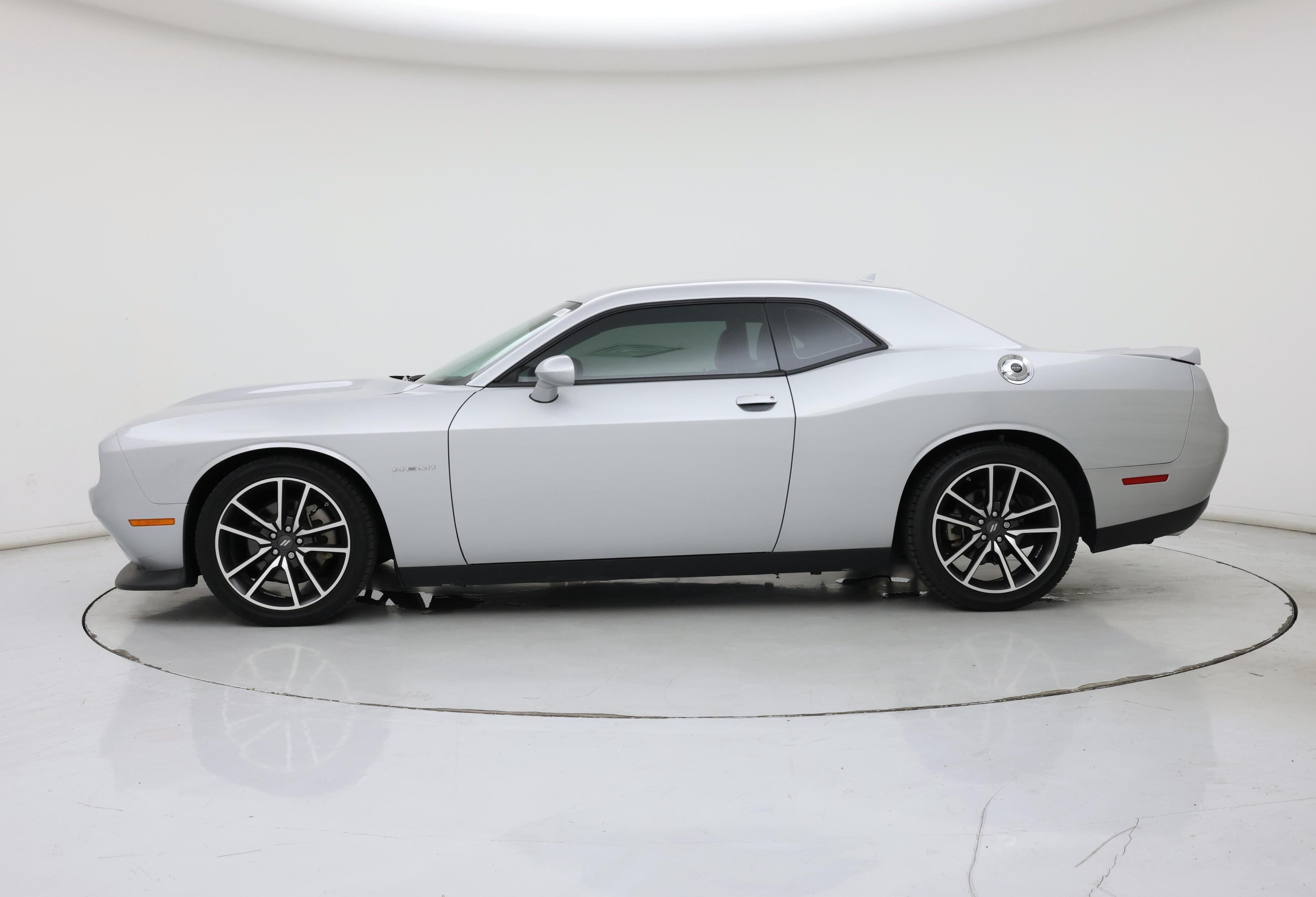 Thumbnail: 2022 Dodge Challenger - 3