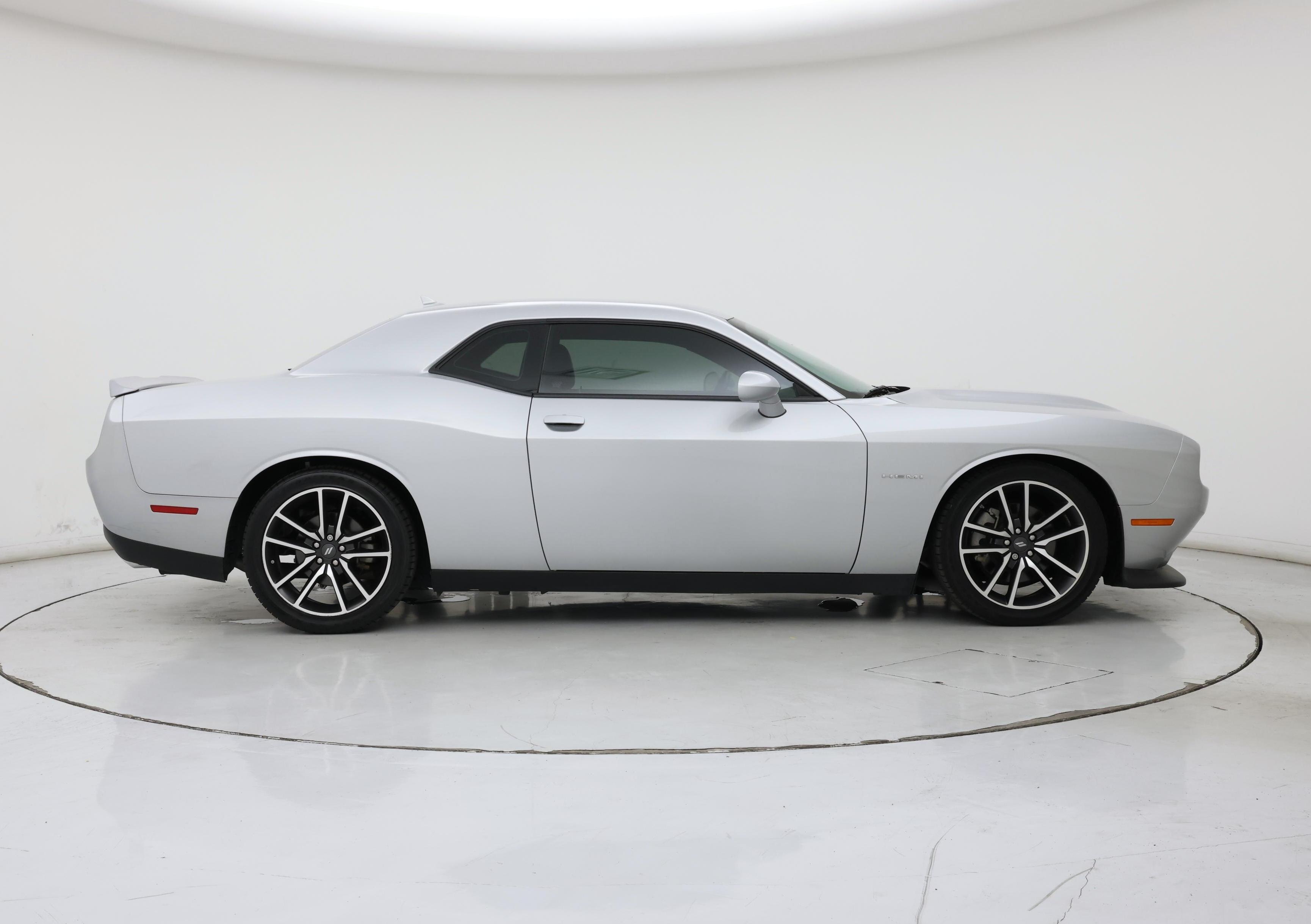 Thumbnail: 2022 Dodge Challenger - 7
