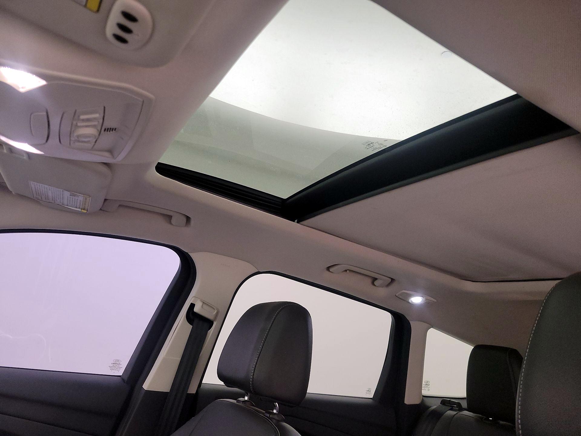Thumbnail: 2015 Ford Escape - 19