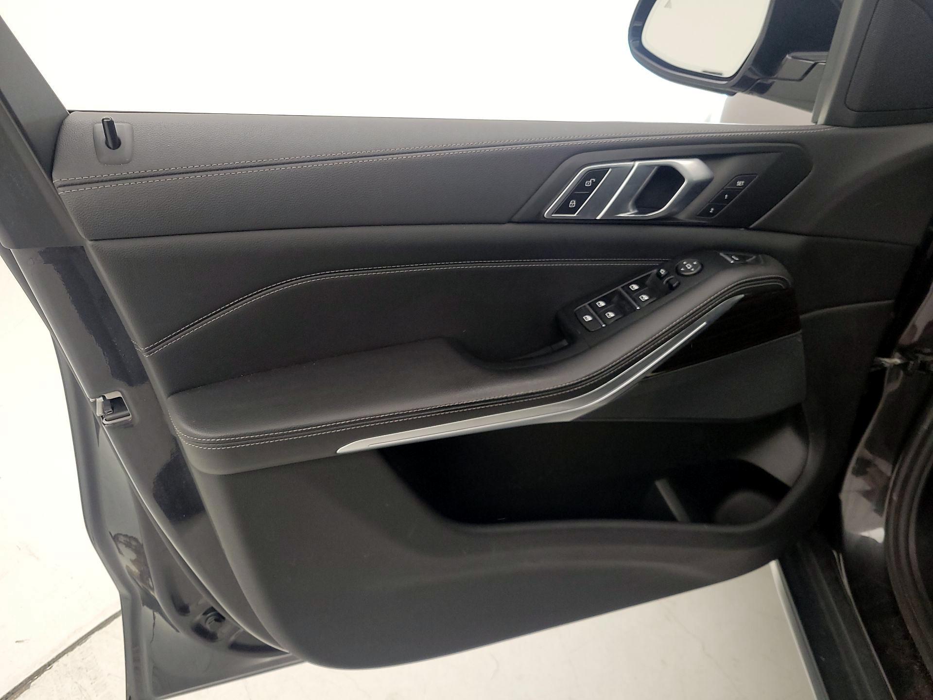 Thumbnail: 2020 BMW X5 - 12