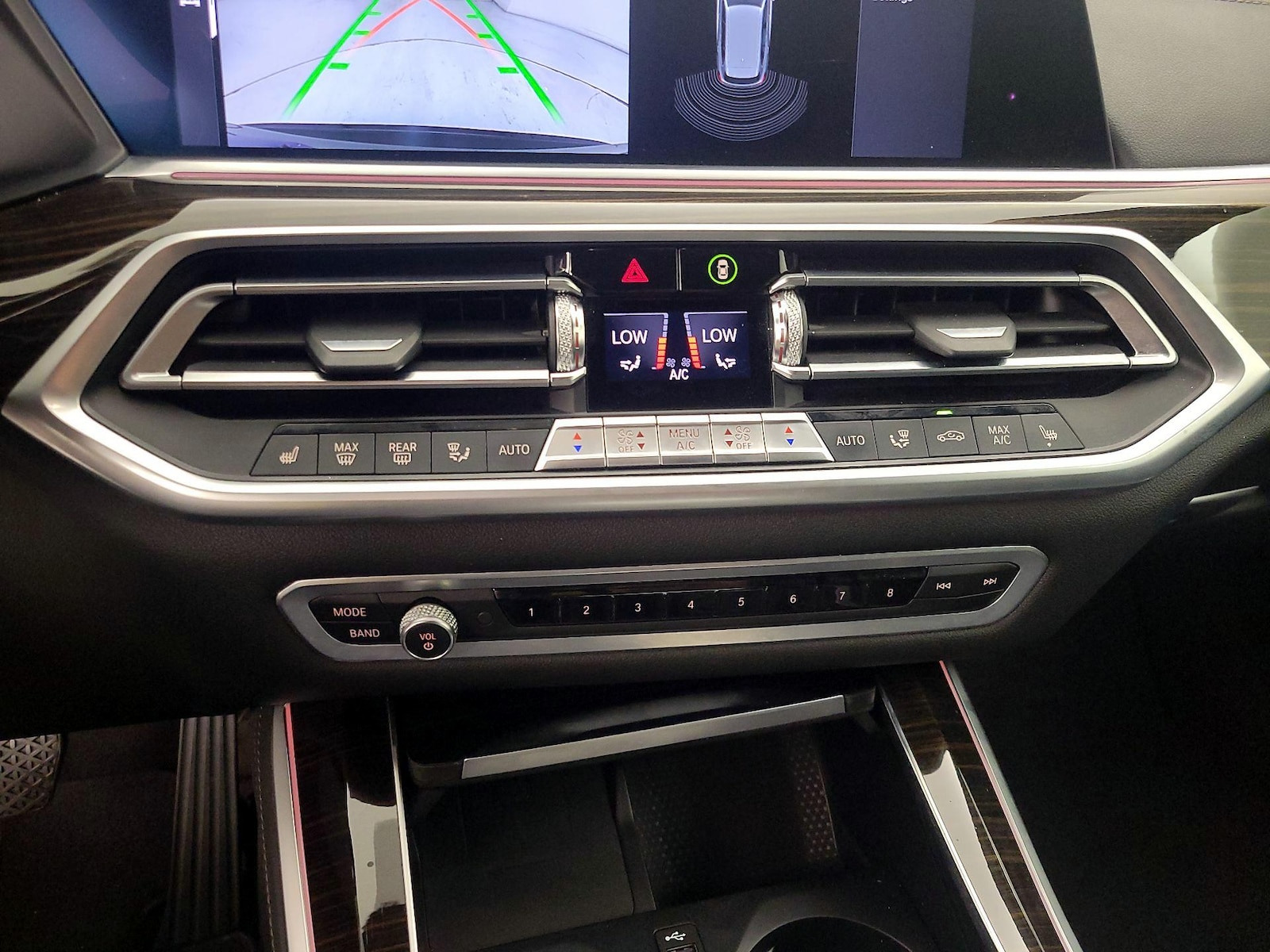 2020 BMW X5 40i - Photo 18