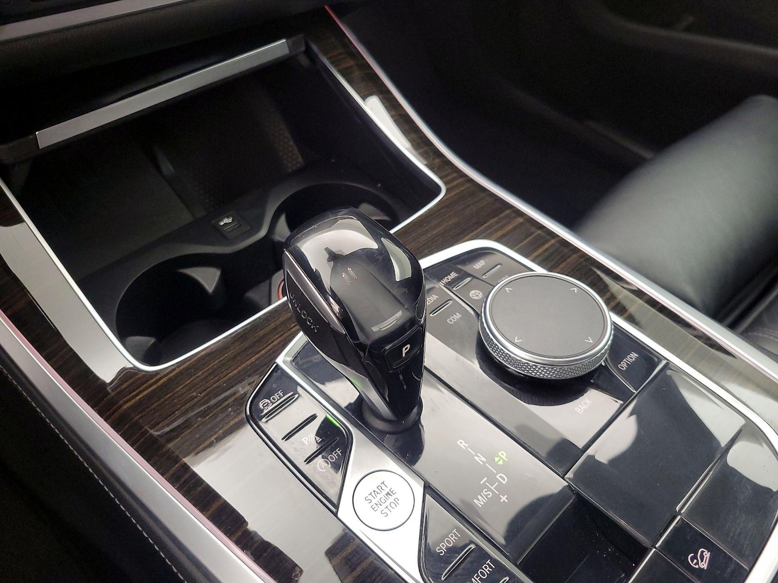 2020 BMW X5 40i - Photo 19