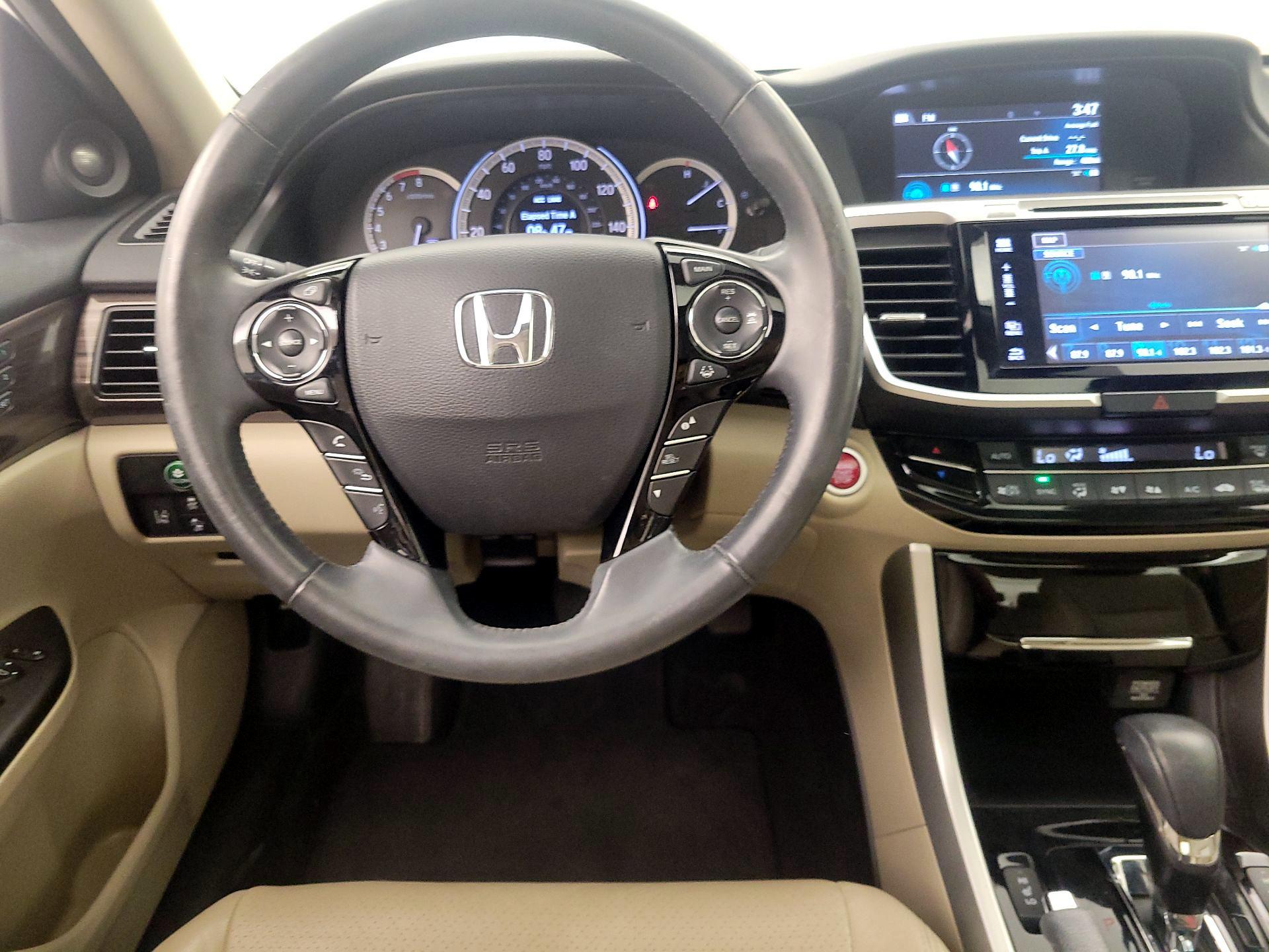 Thumbnail: 2017 Honda Accord - 10
