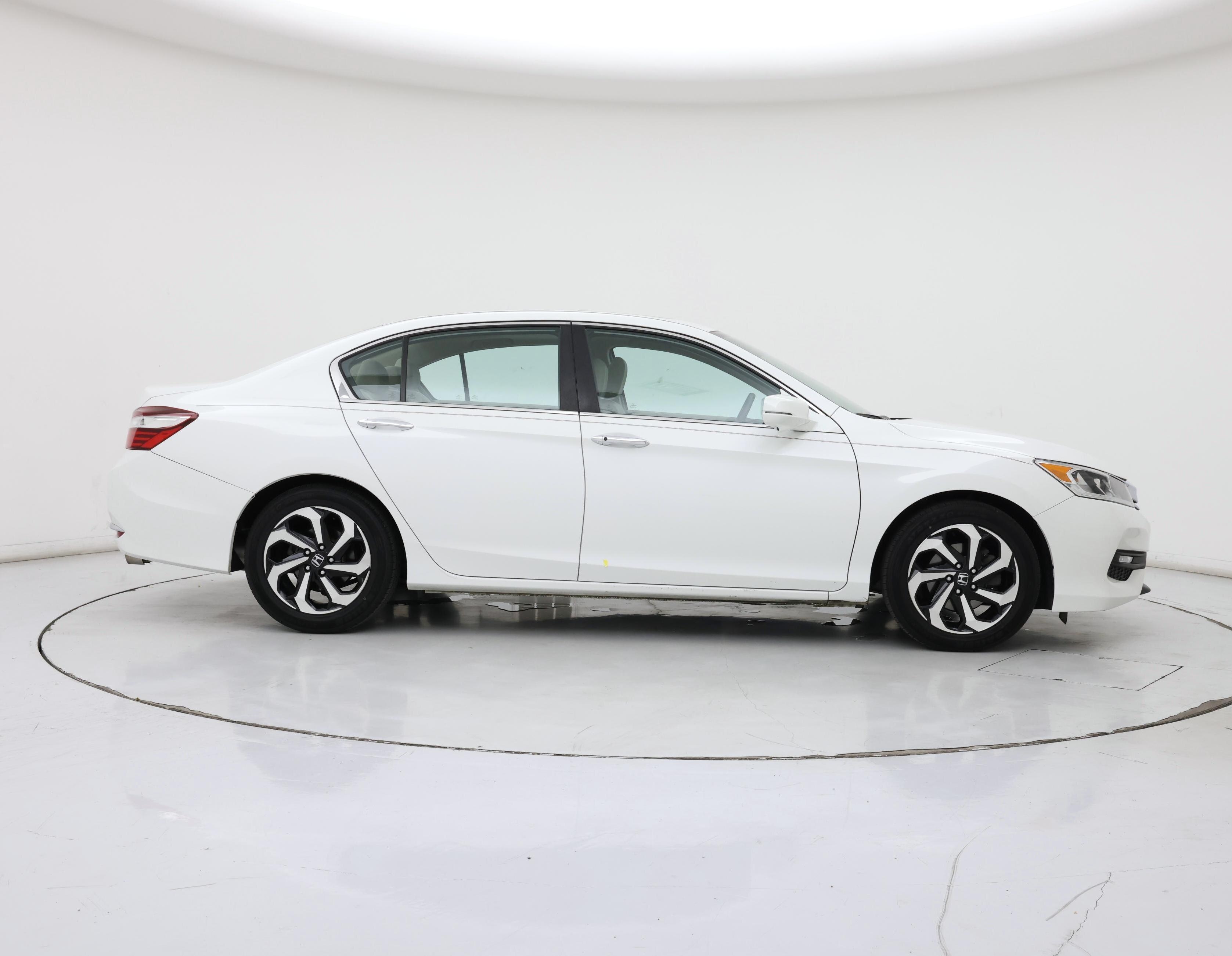 Thumbnail: 2017 Honda Accord - 7