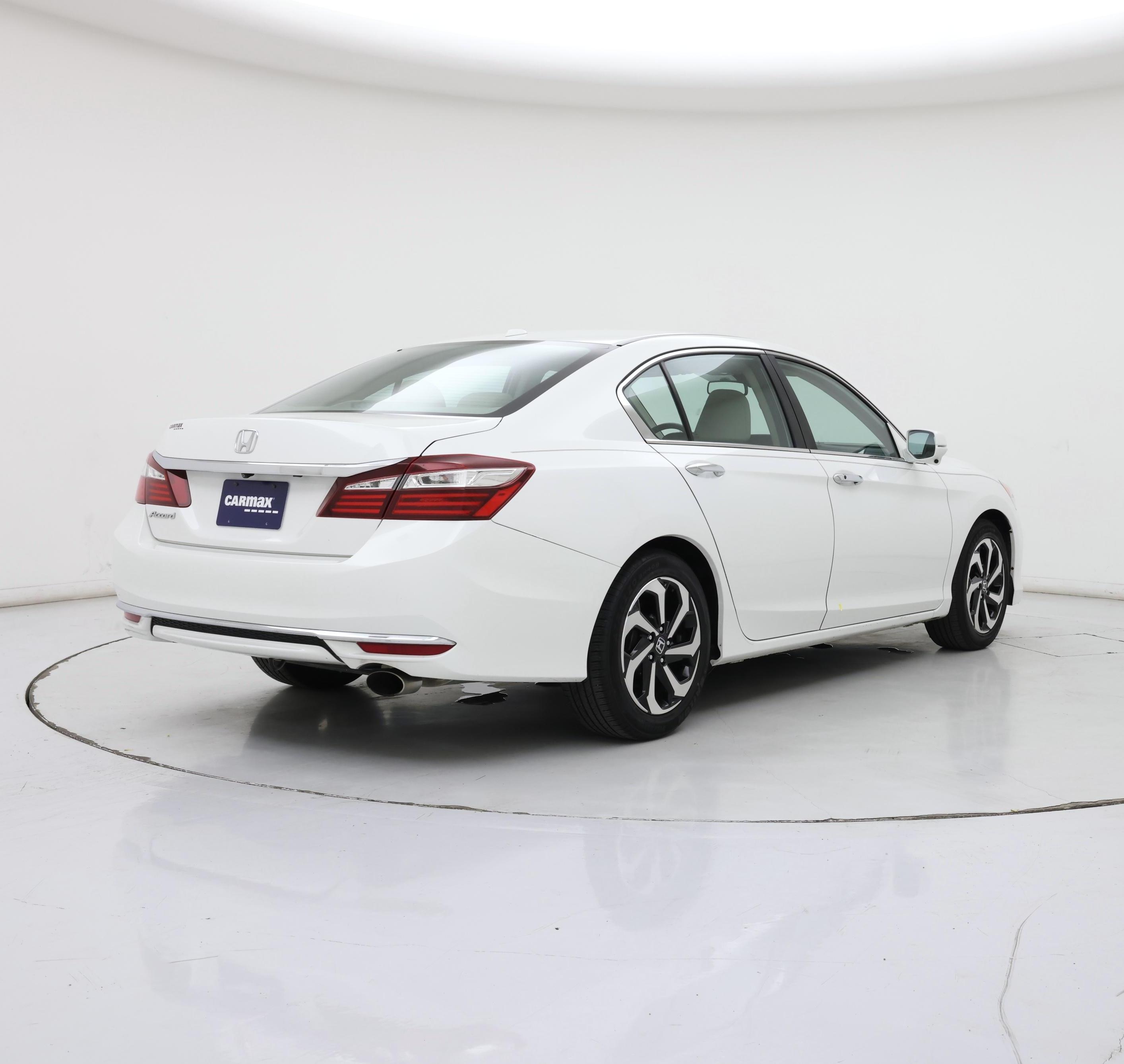 Thumbnail: 2017 Honda Accord - 8