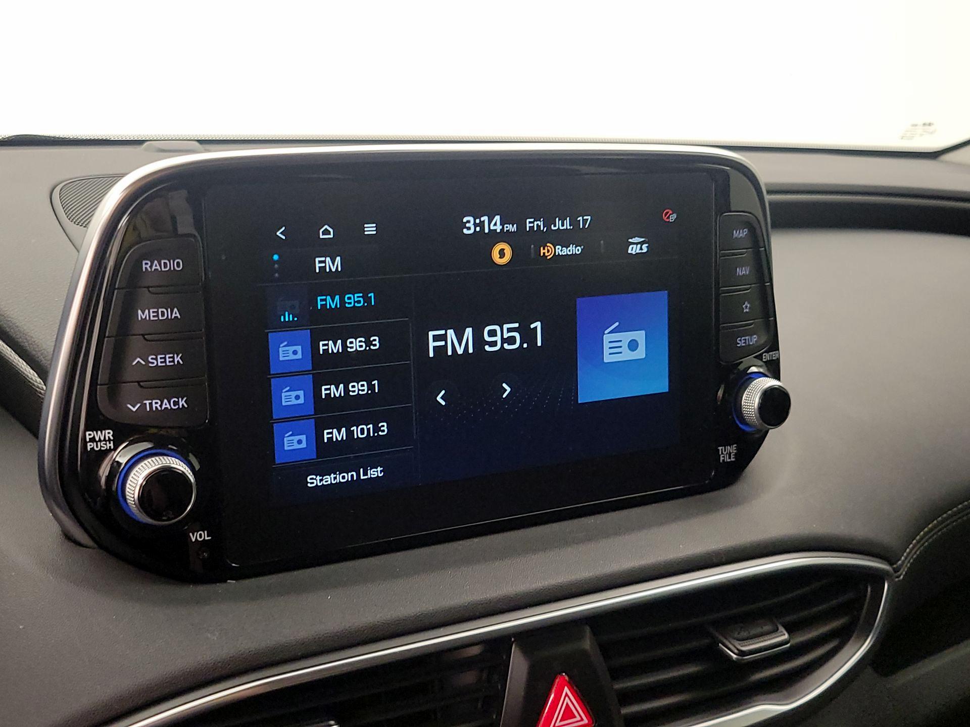 Thumbnail: 2019 Hyundai Santa Fe - 16