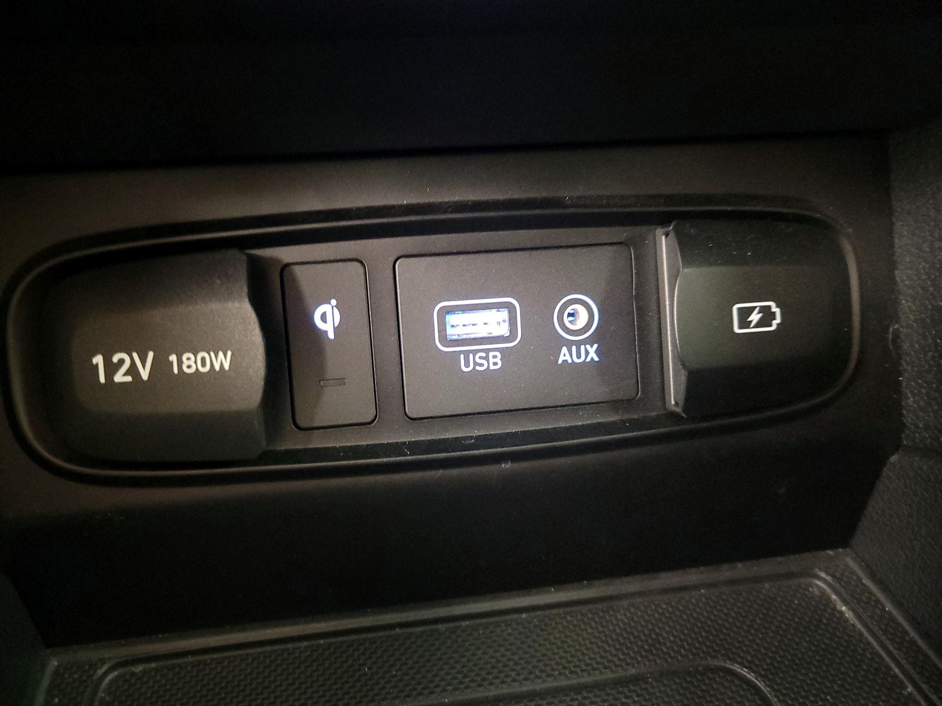 Thumbnail: 2019 Hyundai Santa Fe - 19
