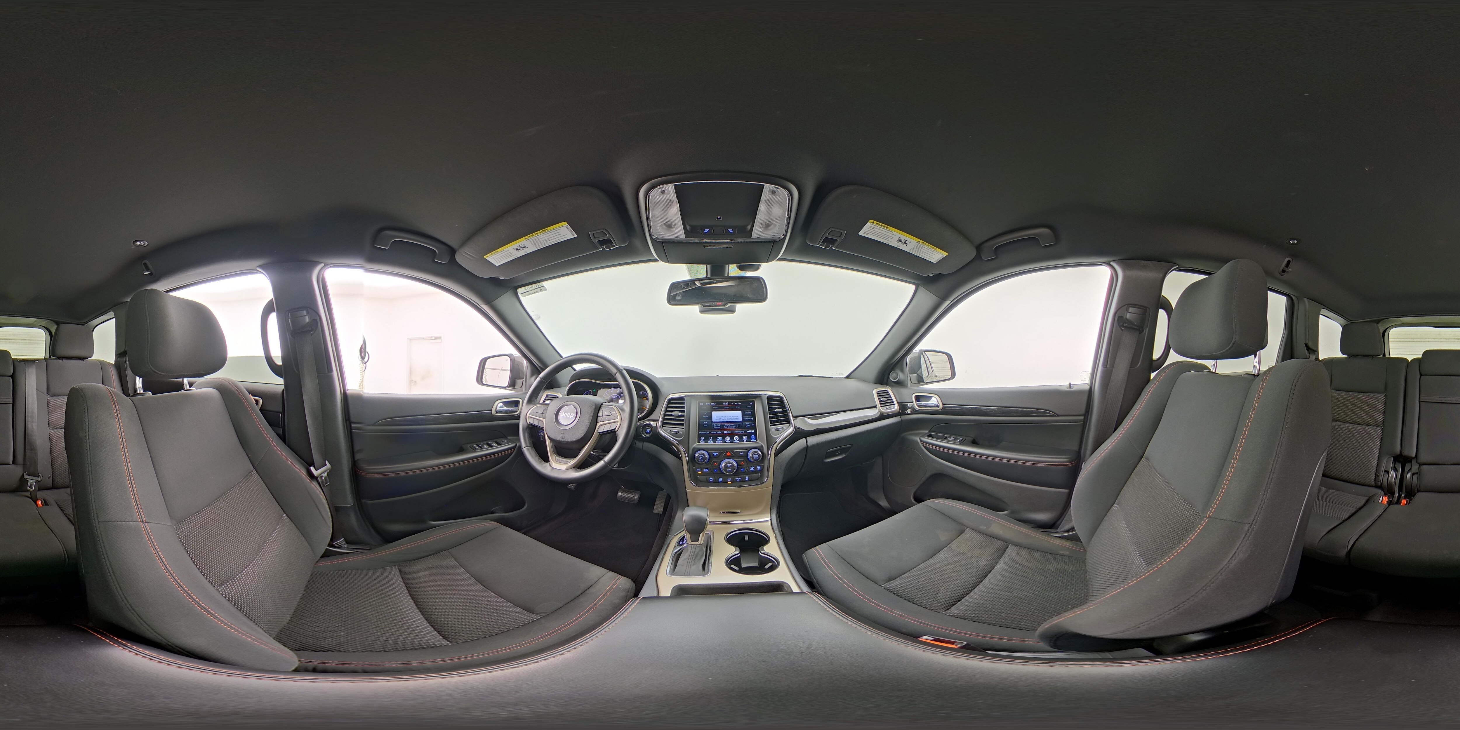 2016 Jeep Grand Cherokee Laredo - Photo 25