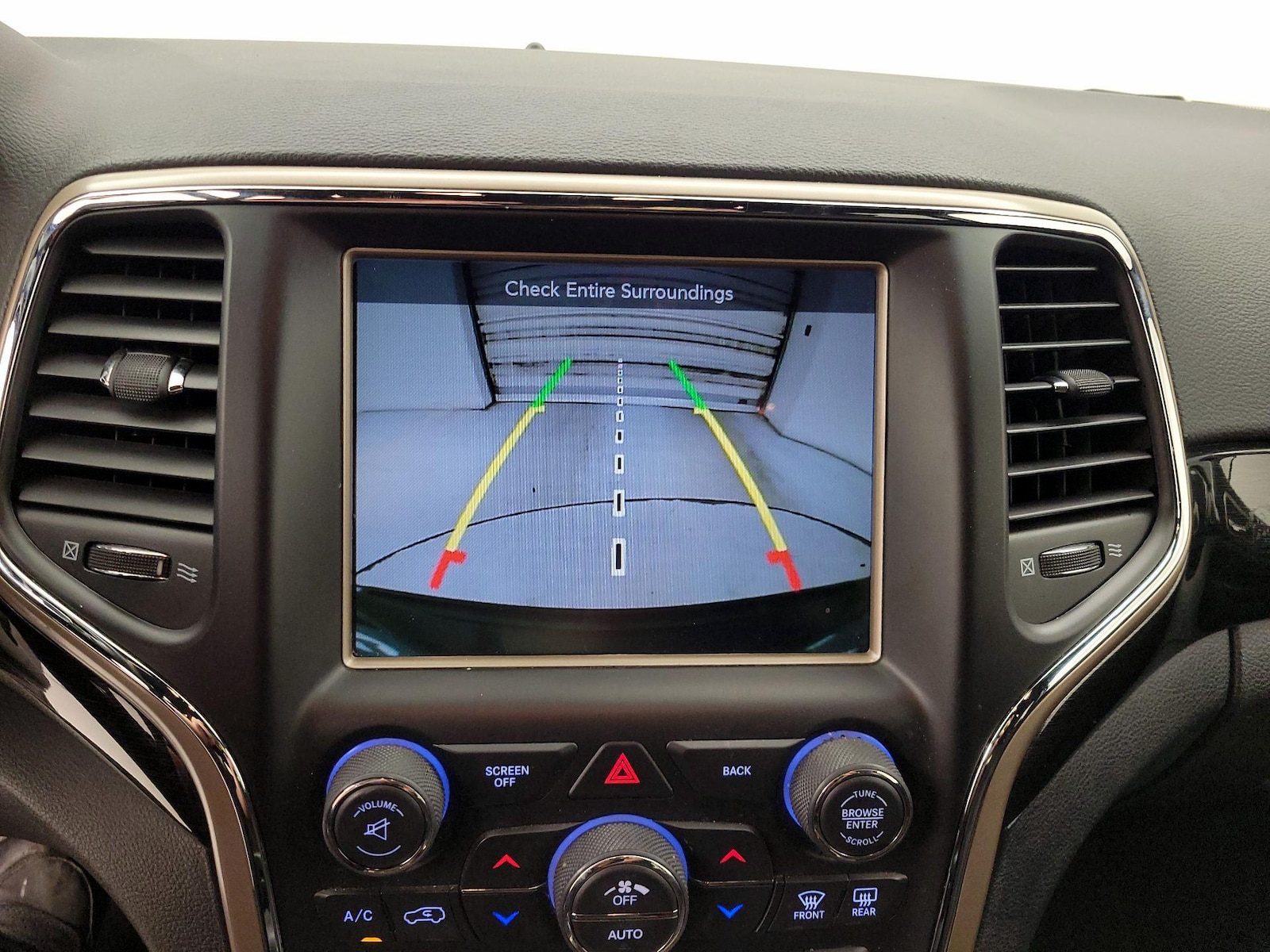 2016 Jeep Grand Cherokee Laredo - Photo 16