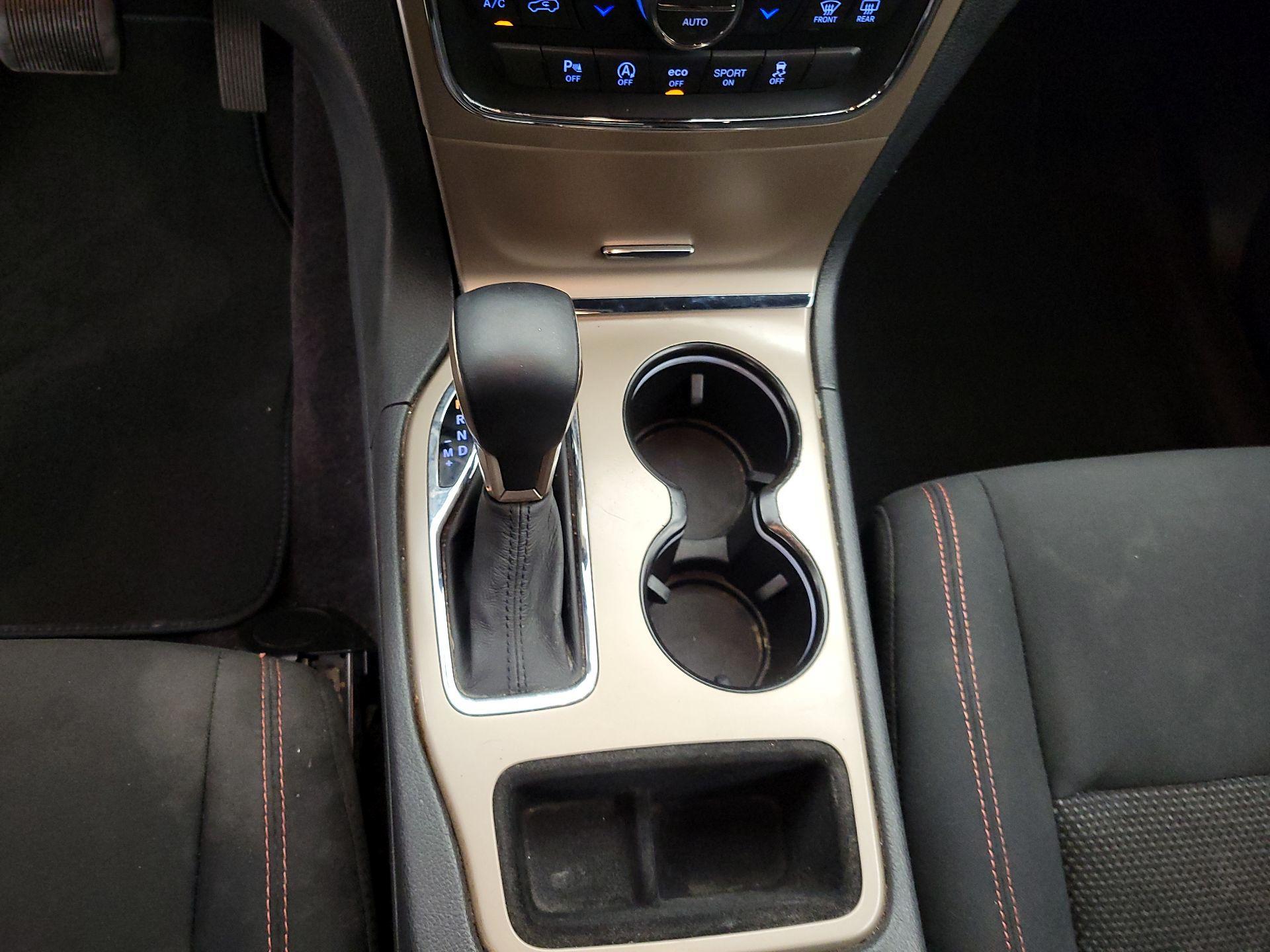Thumbnail: 2016 Jeep Grand Cherokee - 18