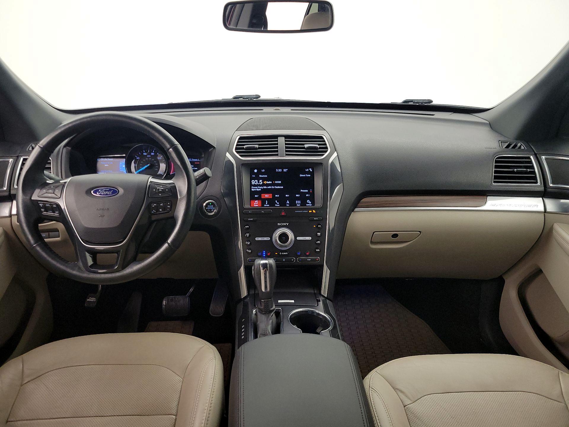 Thumbnail: 2019 Ford Explorer - 9