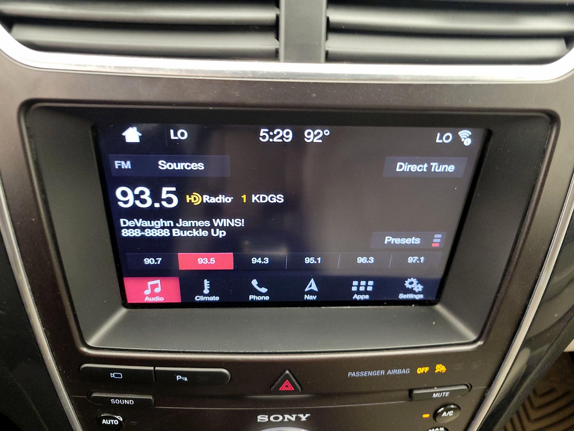 Thumbnail: 2019 Ford Explorer - 16