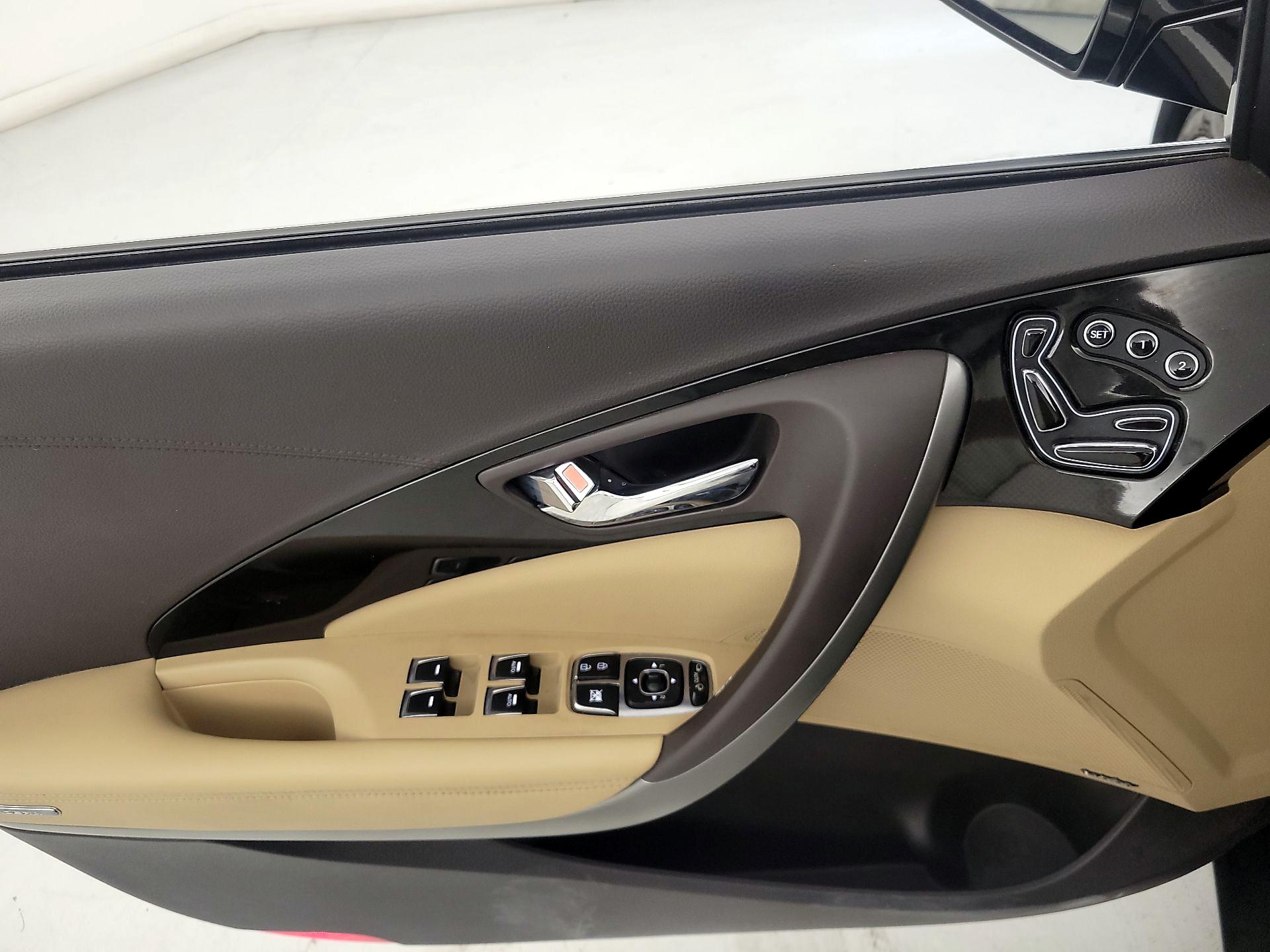 Thumbnail: 2017 Hyundai Azera - 12