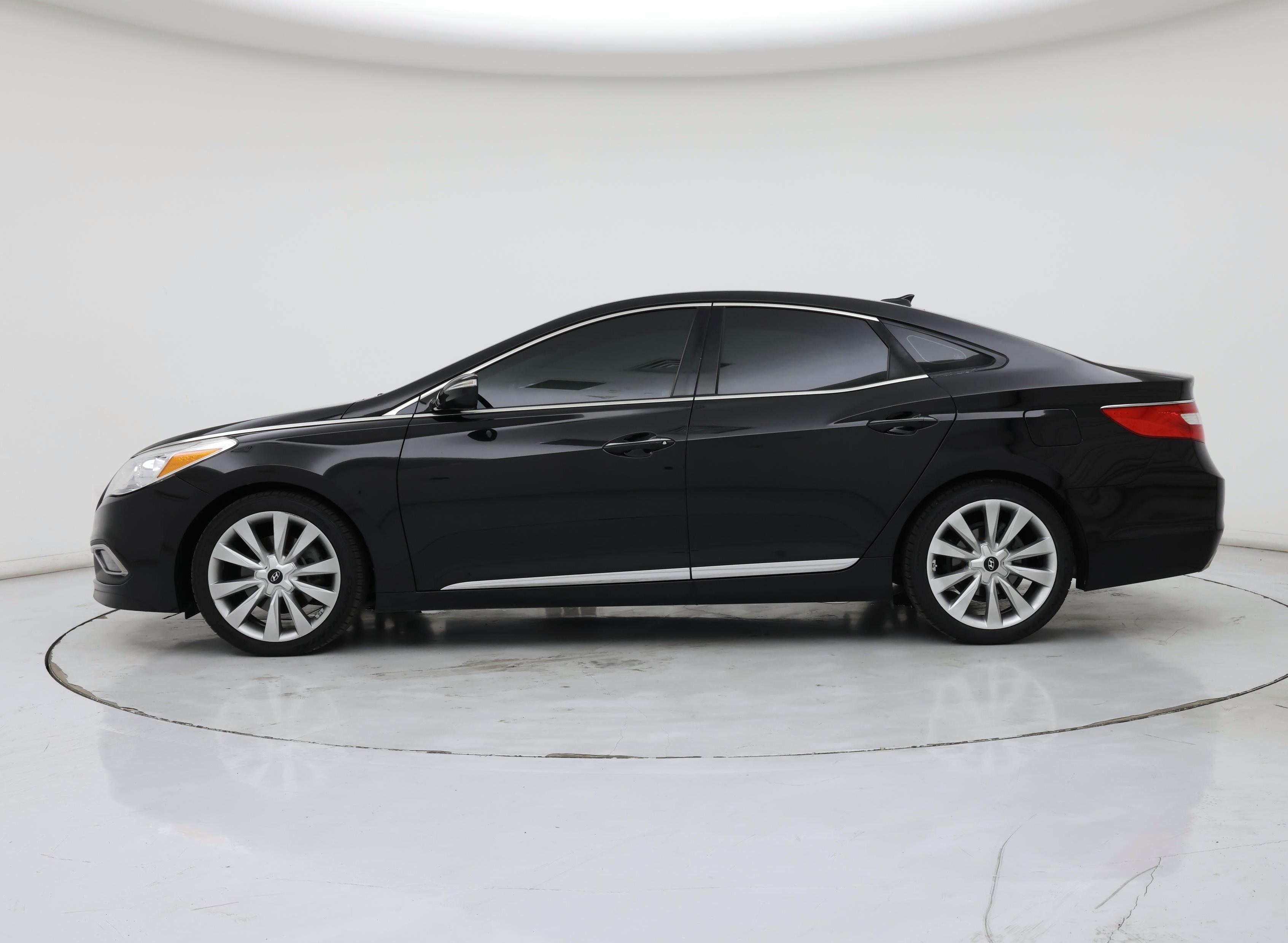 Thumbnail: 2017 Hyundai Azera - 3