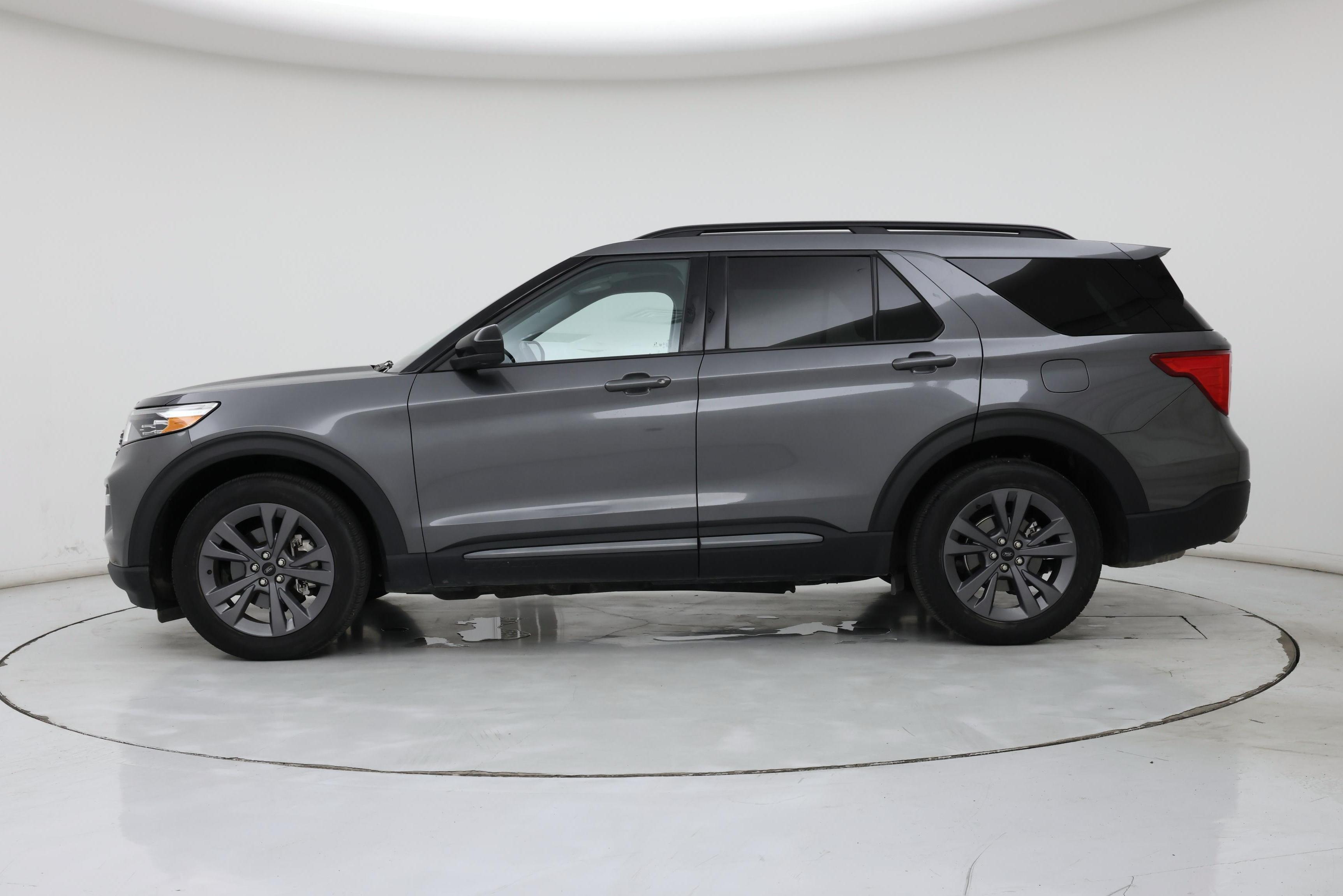 Thumbnail: 2023 Ford Explorer - 3